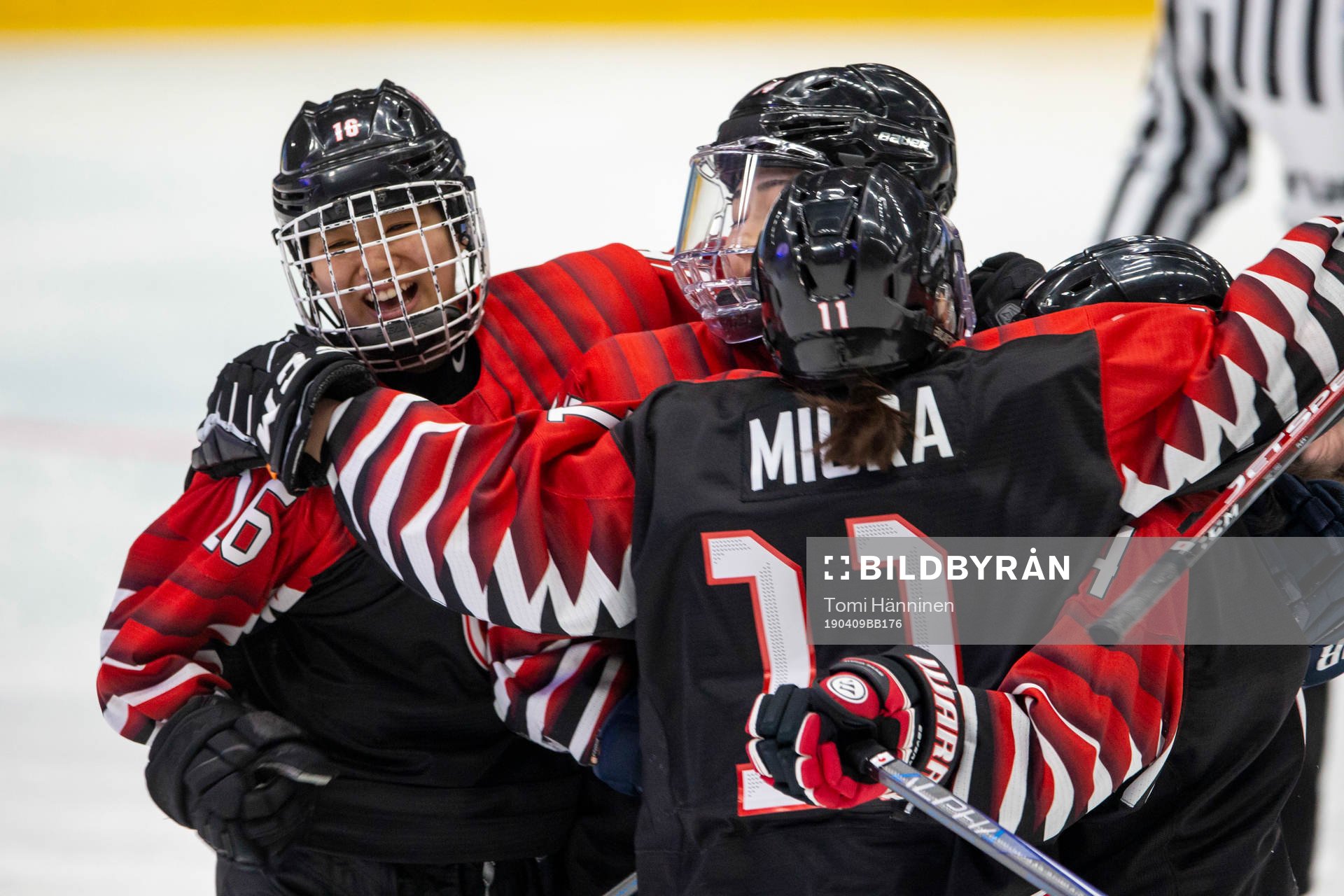 Akane Shiga #16, JPN score 2-2, Mei Miura #11, JPN