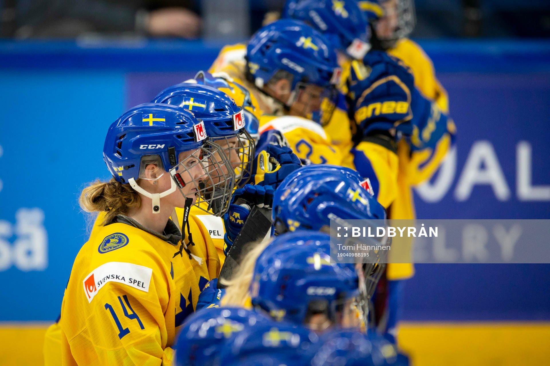 Disappointed Swedish players, Sabina Kuller #14, SWE