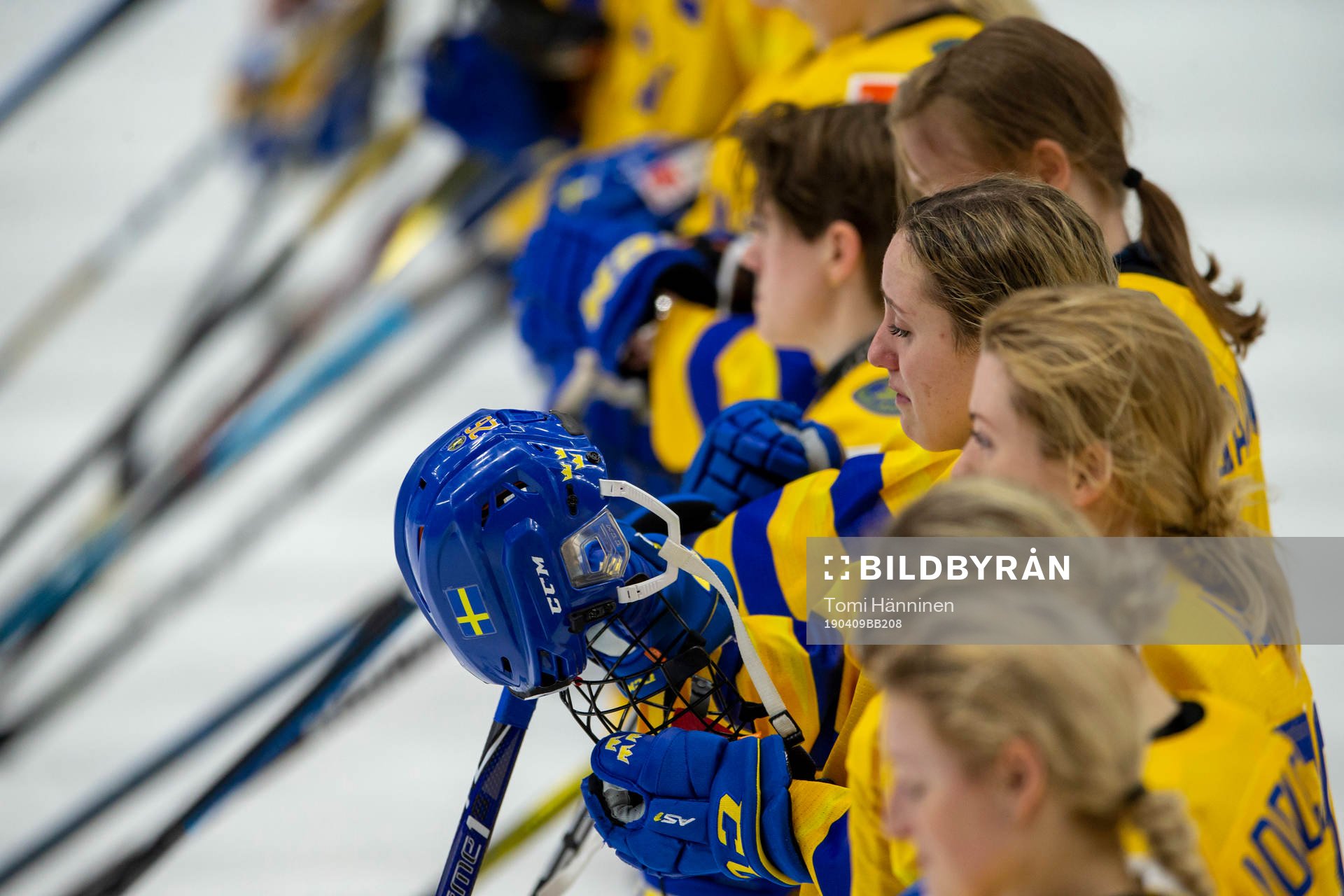 Disappointed Swedish players