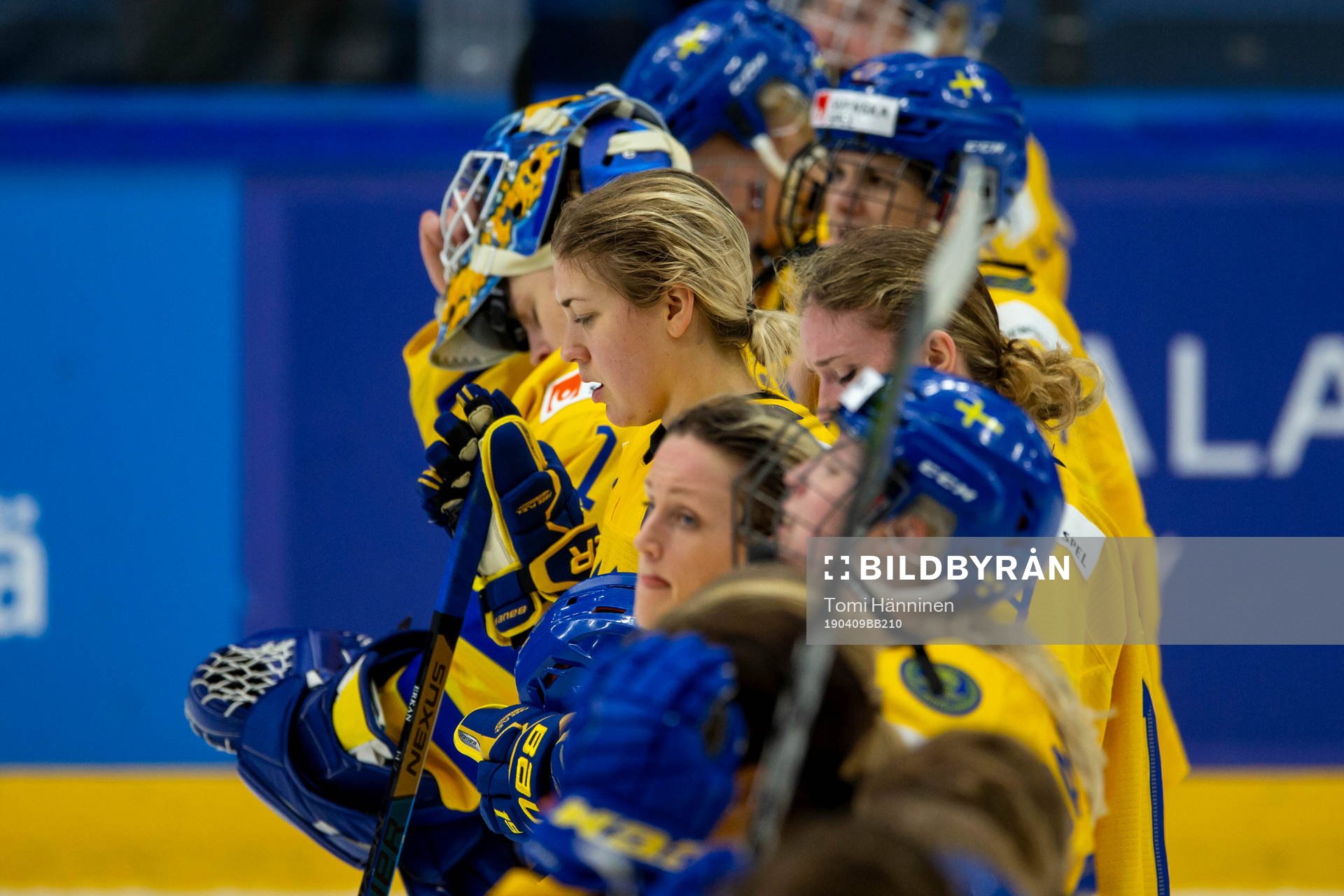 Disappointed Swedish players