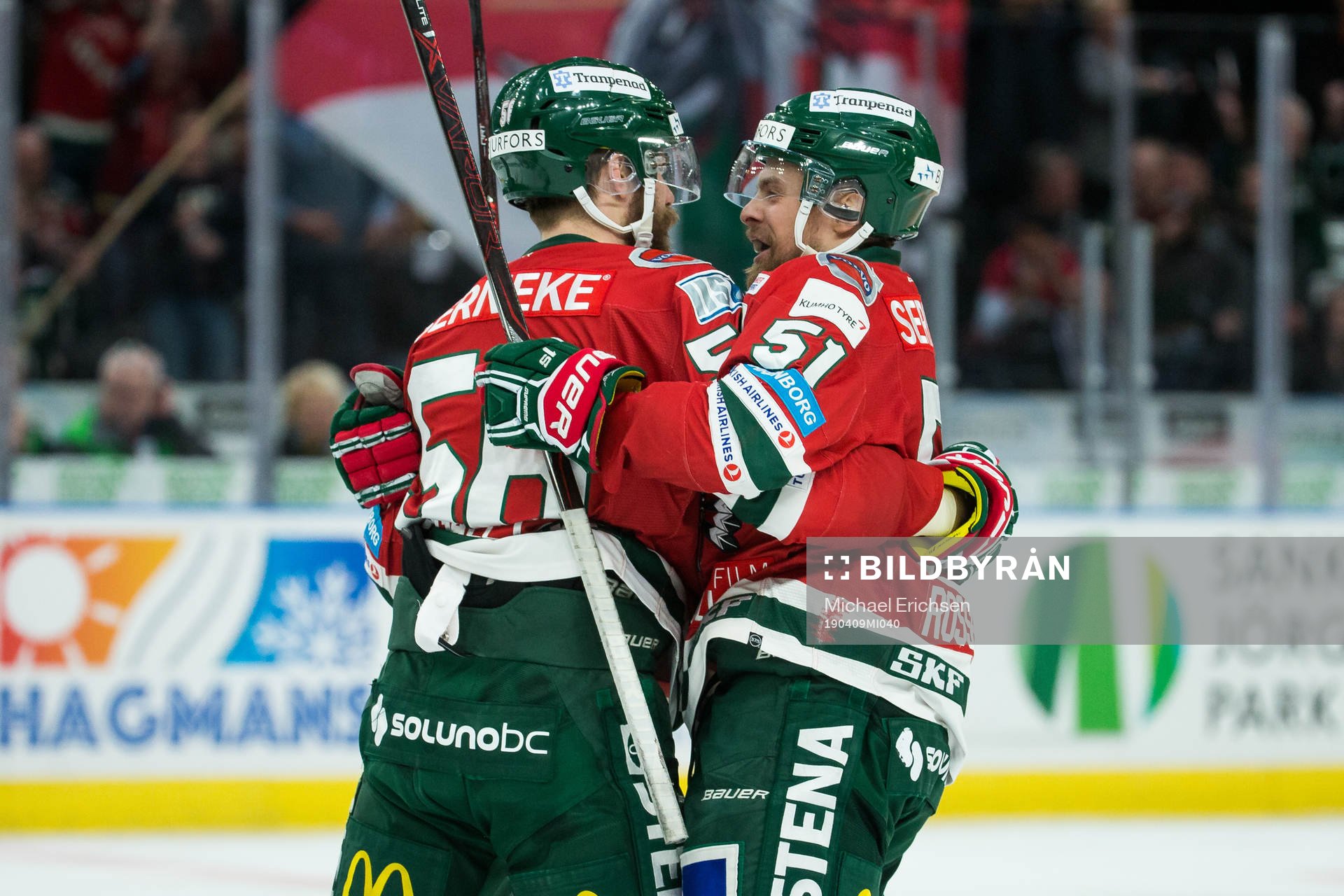 Frölundas Jonathan Sigalet jublar med Mats Rosseli Olsen