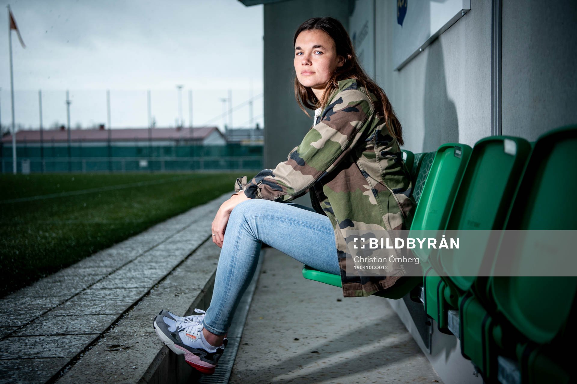 Fotbollsspelaren Anna Welin i Kristianstad DFF poserer för