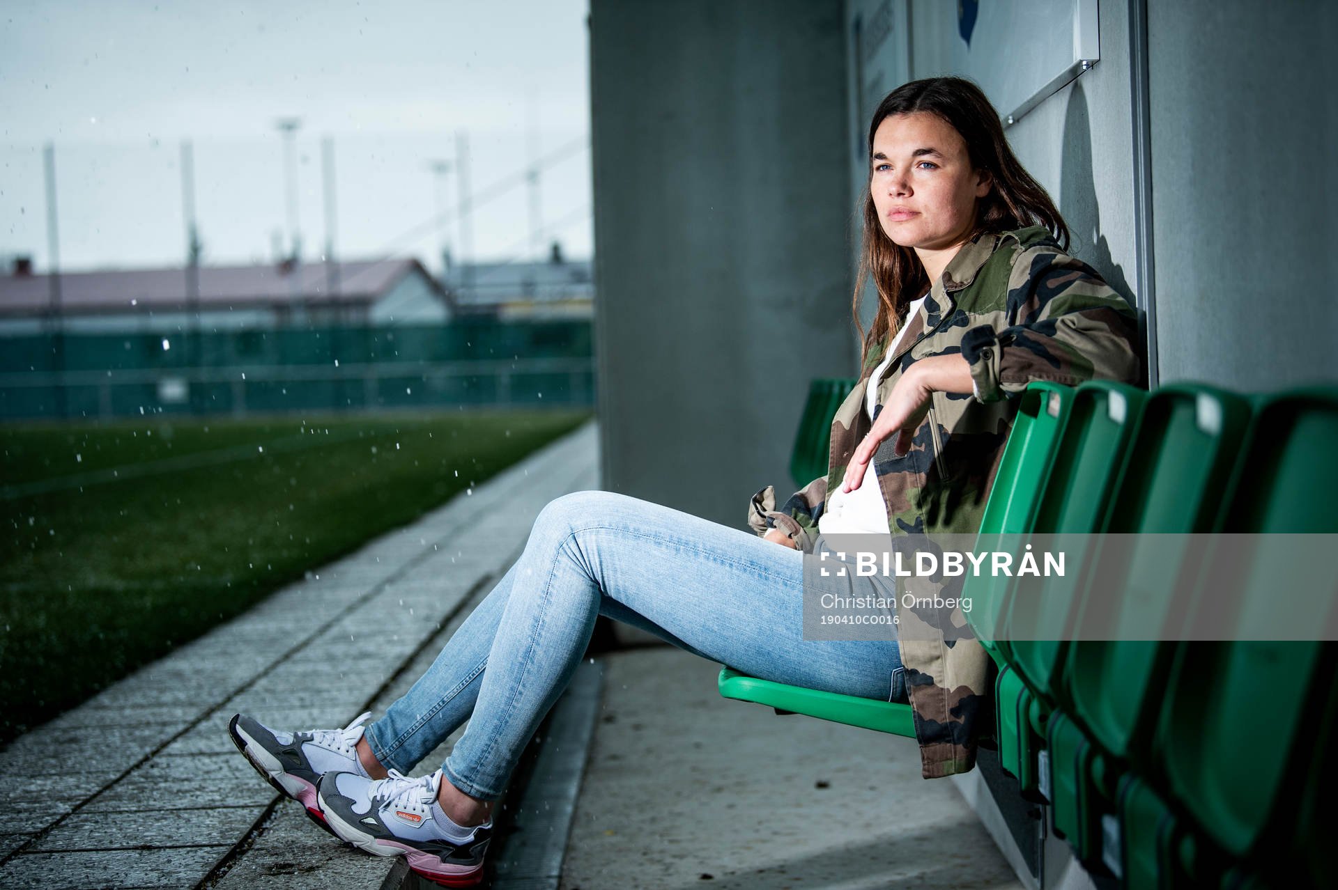 Fotbollsspelaren Anna Welin i Kristianstad DFF poserer för
