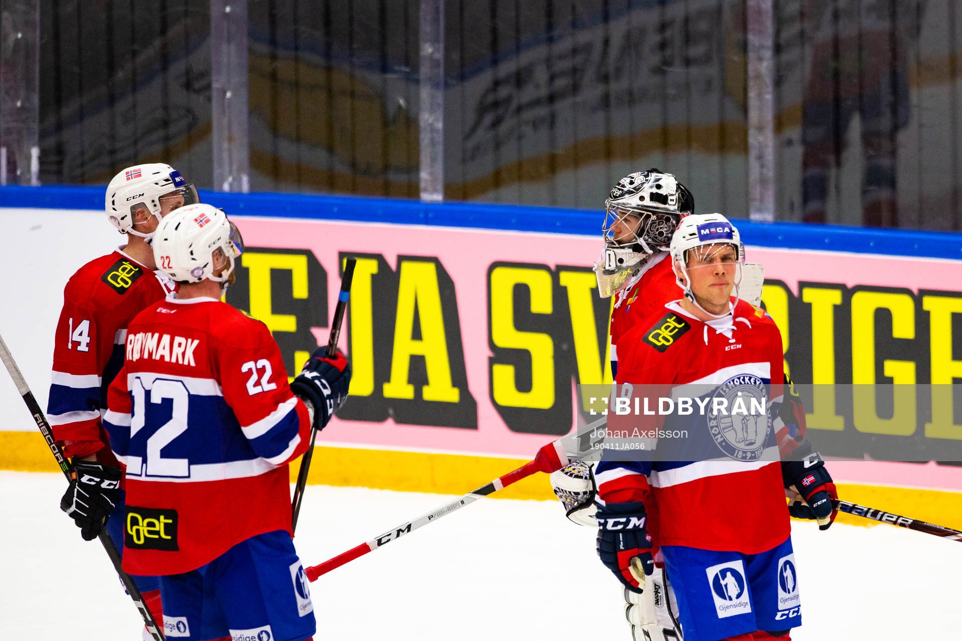 Dennis Sveum, Martin Røymark, goalkeeper Henrik Haukeland