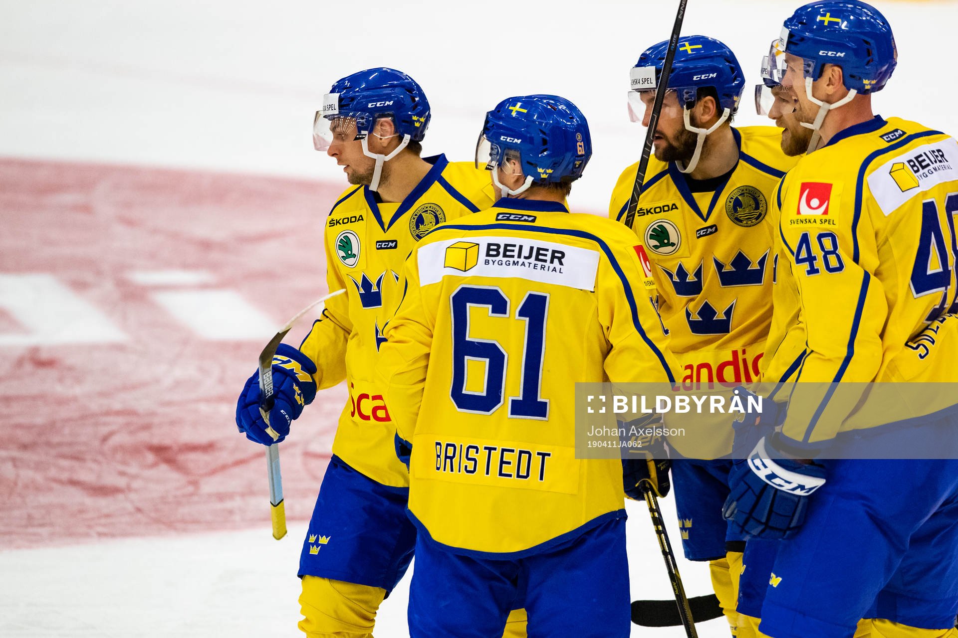 Leon Bristedt, Viktor Svedberg celebrates with Daniel Zaar