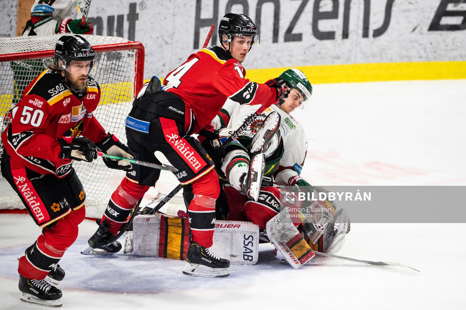Luleås Daniel Sondell , Jonas Berglund och målvakt Joel