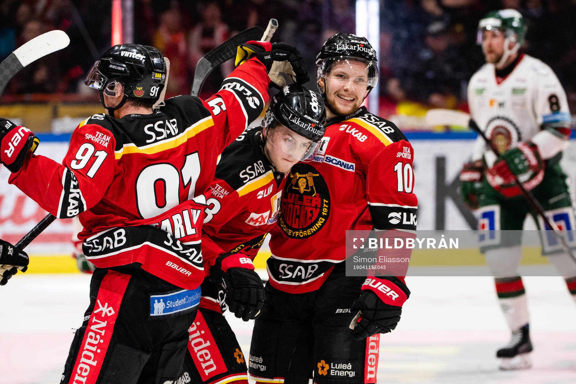Luleås Jesper Sellgren jublar
