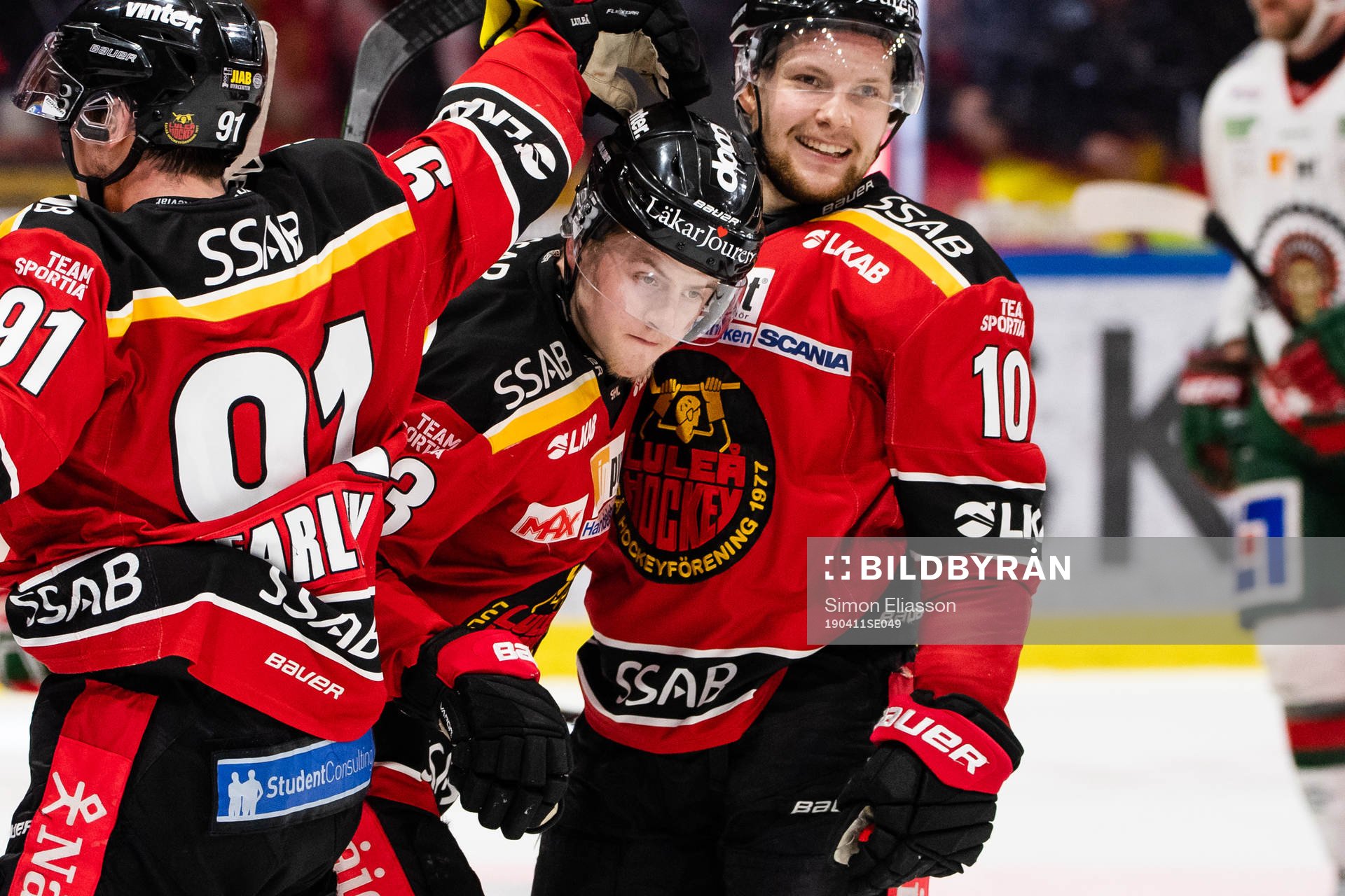 Luleås Jesper Sellgren jublar