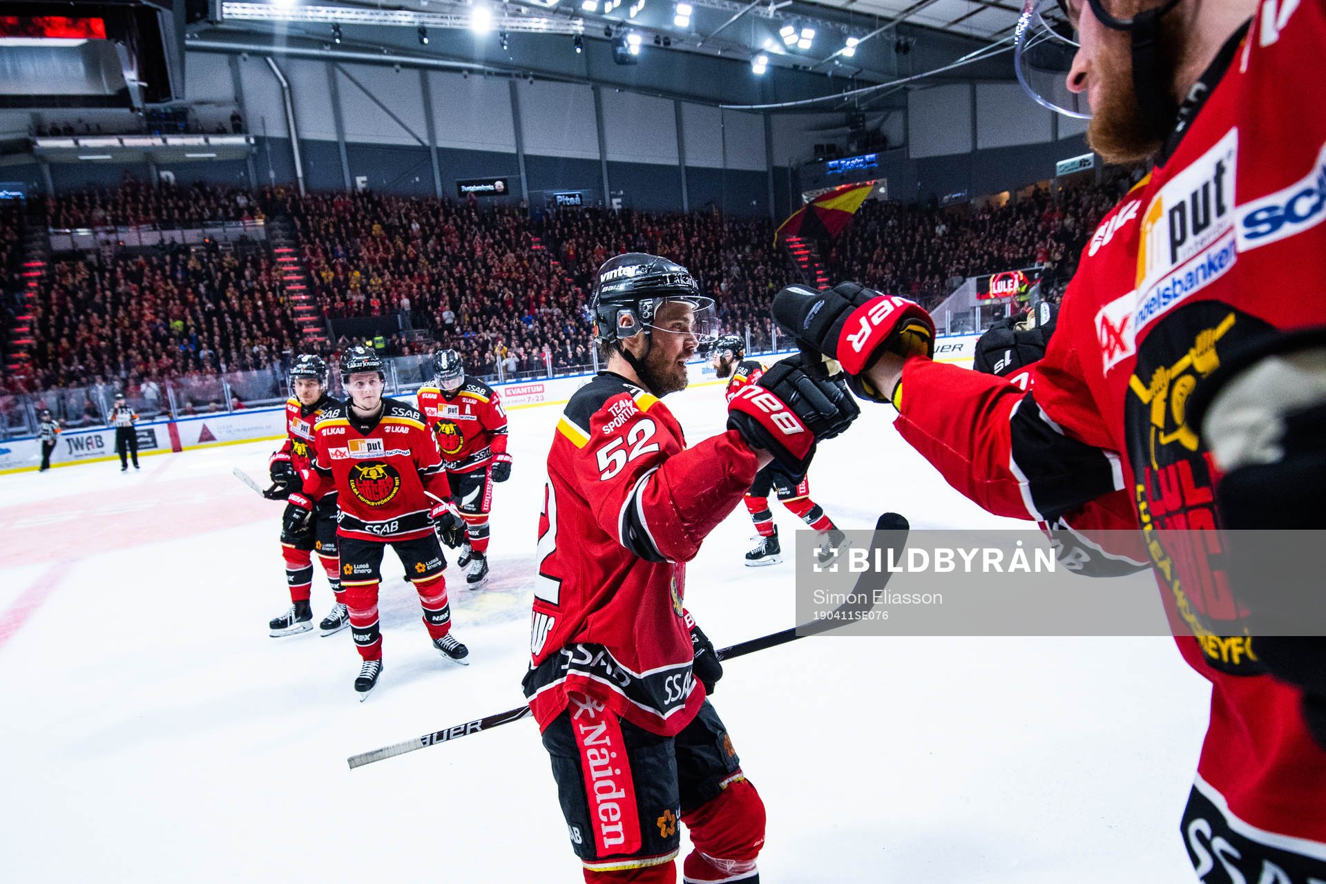 Luleås Karl Fabricius och Robin Kovacs jublar