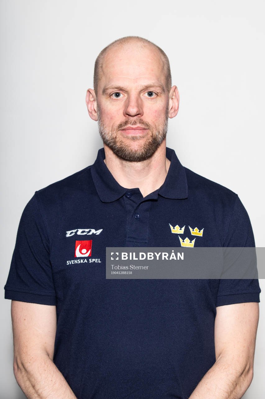 Assisterande tränare Niclas Hävelid i U18-landslaget