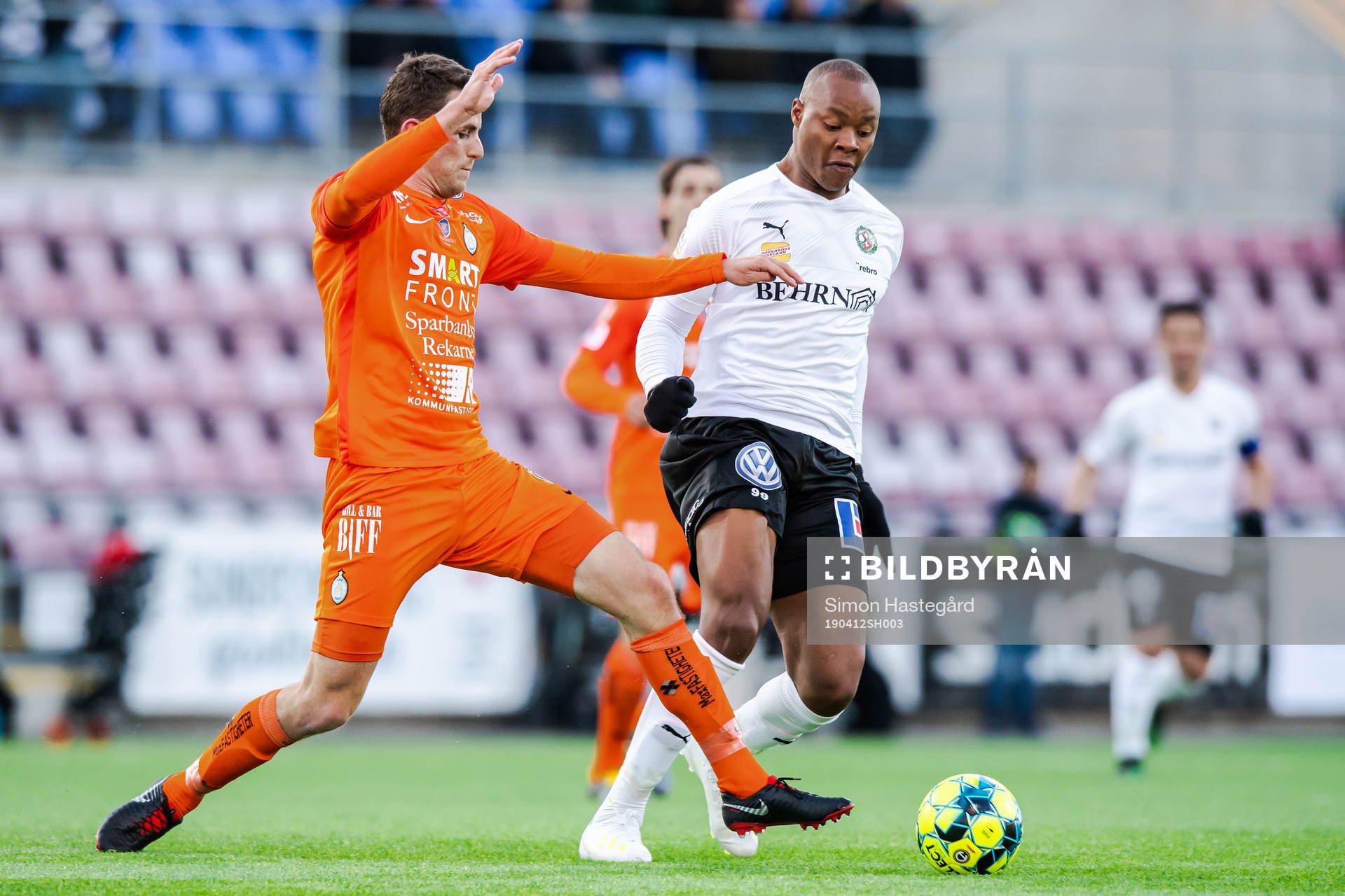 AFC Eskilstunas Jesper Björkman och Örebros Carlos