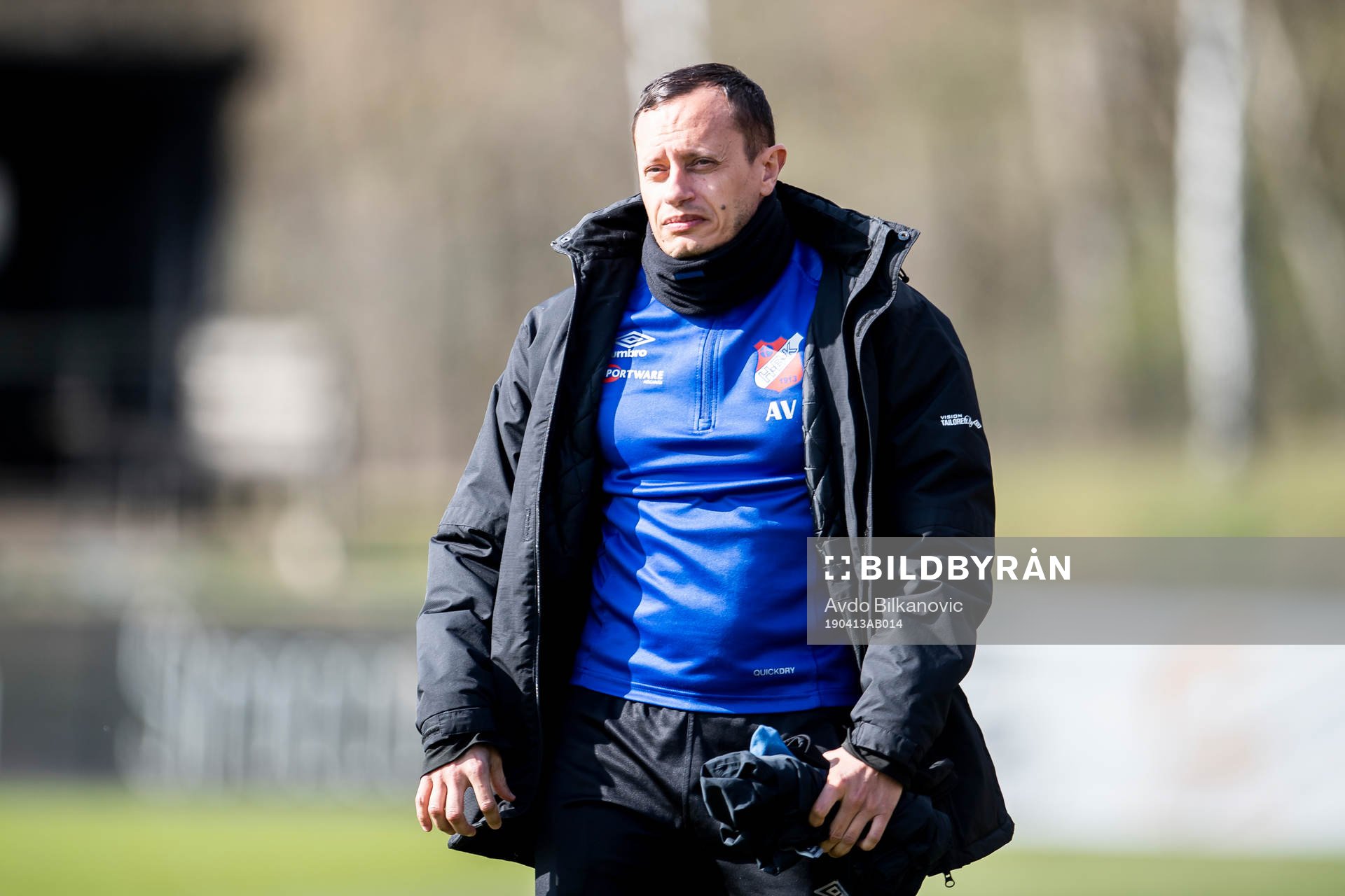 Höganäs tränare Alexander Vikner under fotbollsmatchen i Div 3 Södra mellan Högaborg och Höganäs den 13 April 2019 i Helsingborg.