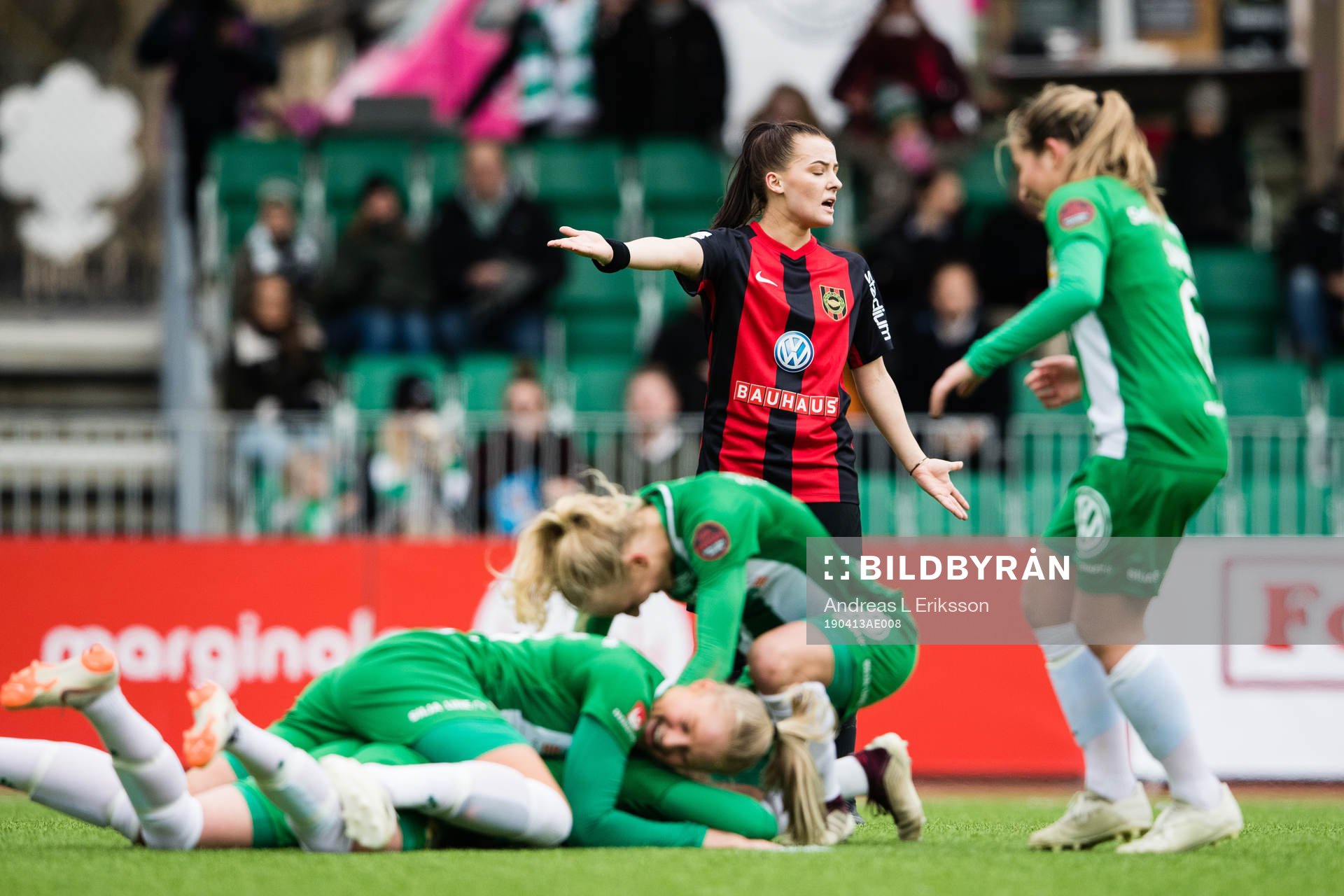 Brommapojkarnas  Filippa Wallén reagerar när Hammarby