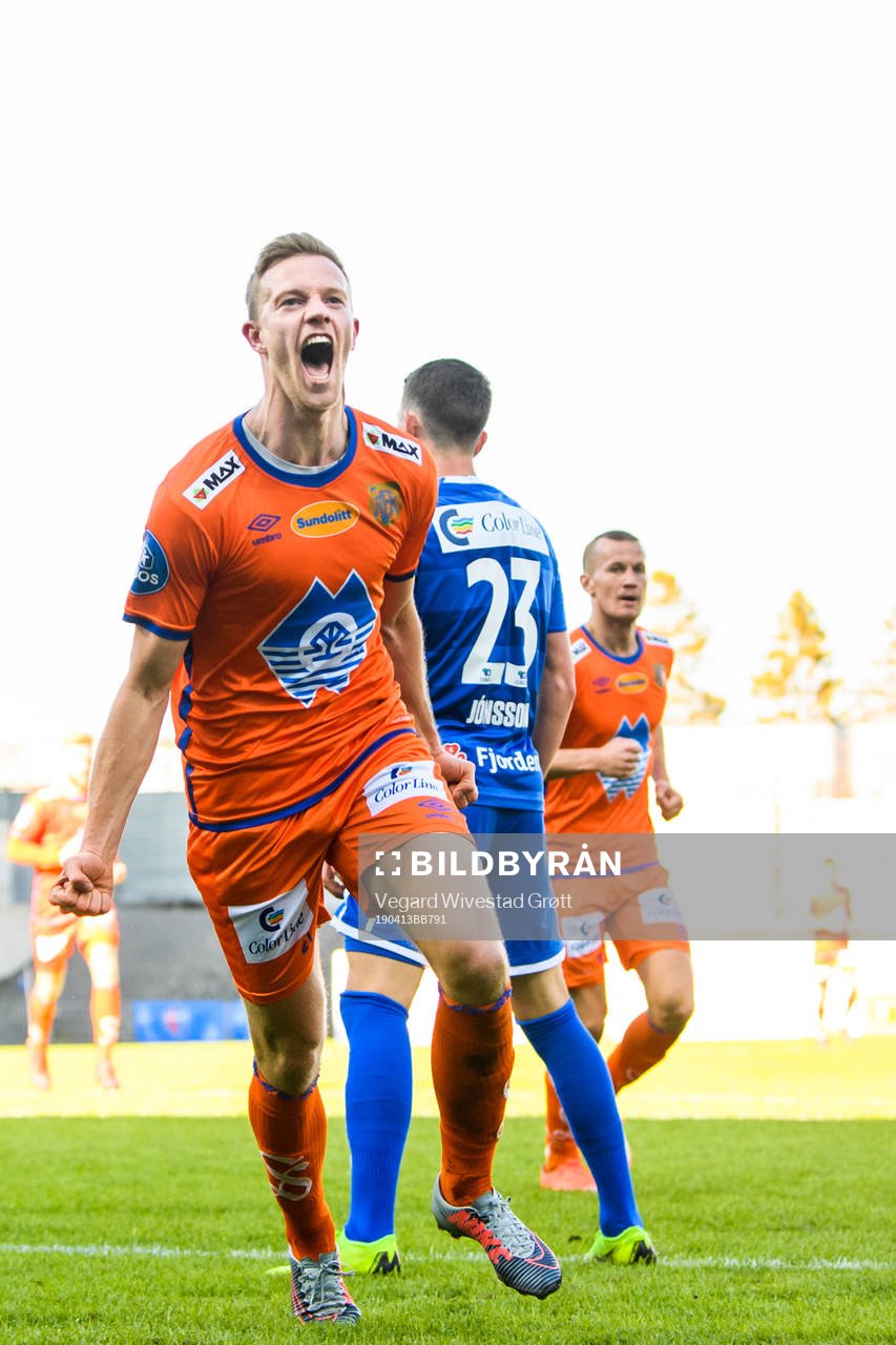 Peter Orry Larsen of Aalesund celebrates