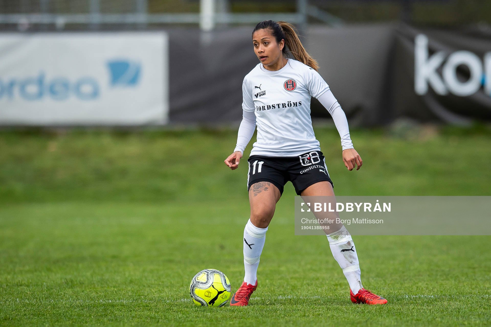 Hittarps Filippa Saiyawong under fotbollsmatchen i Division 1 Södra Götaland mellan Hittarp och Lörby den 13 april 2019 i Helsingborg.