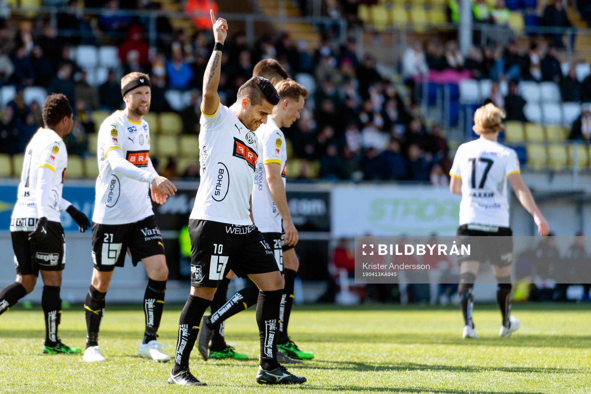 Häckens Paulinho jublar