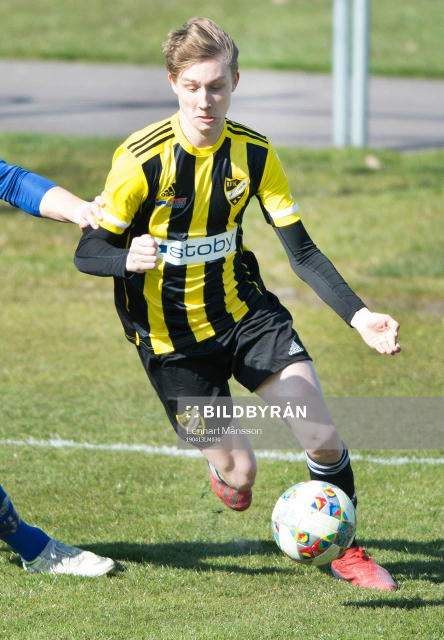 IFK Hässleholms Lucas Johnsson i matchen i division 2 mellan IFK Hässleholm och Räppe i Hässleholm 13 april 2019.  