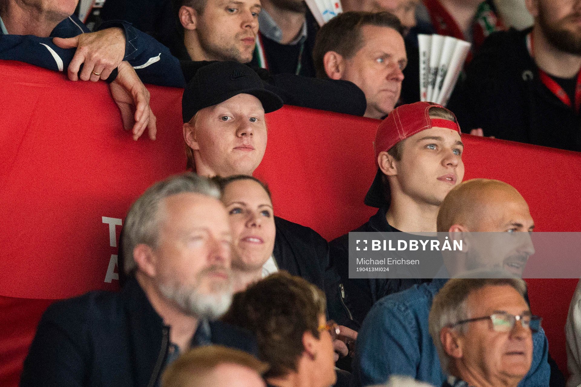 Rasmus Dahlin på läktaren