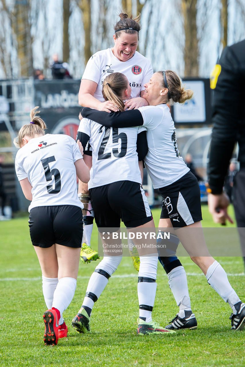 Hittarps spelare jublar