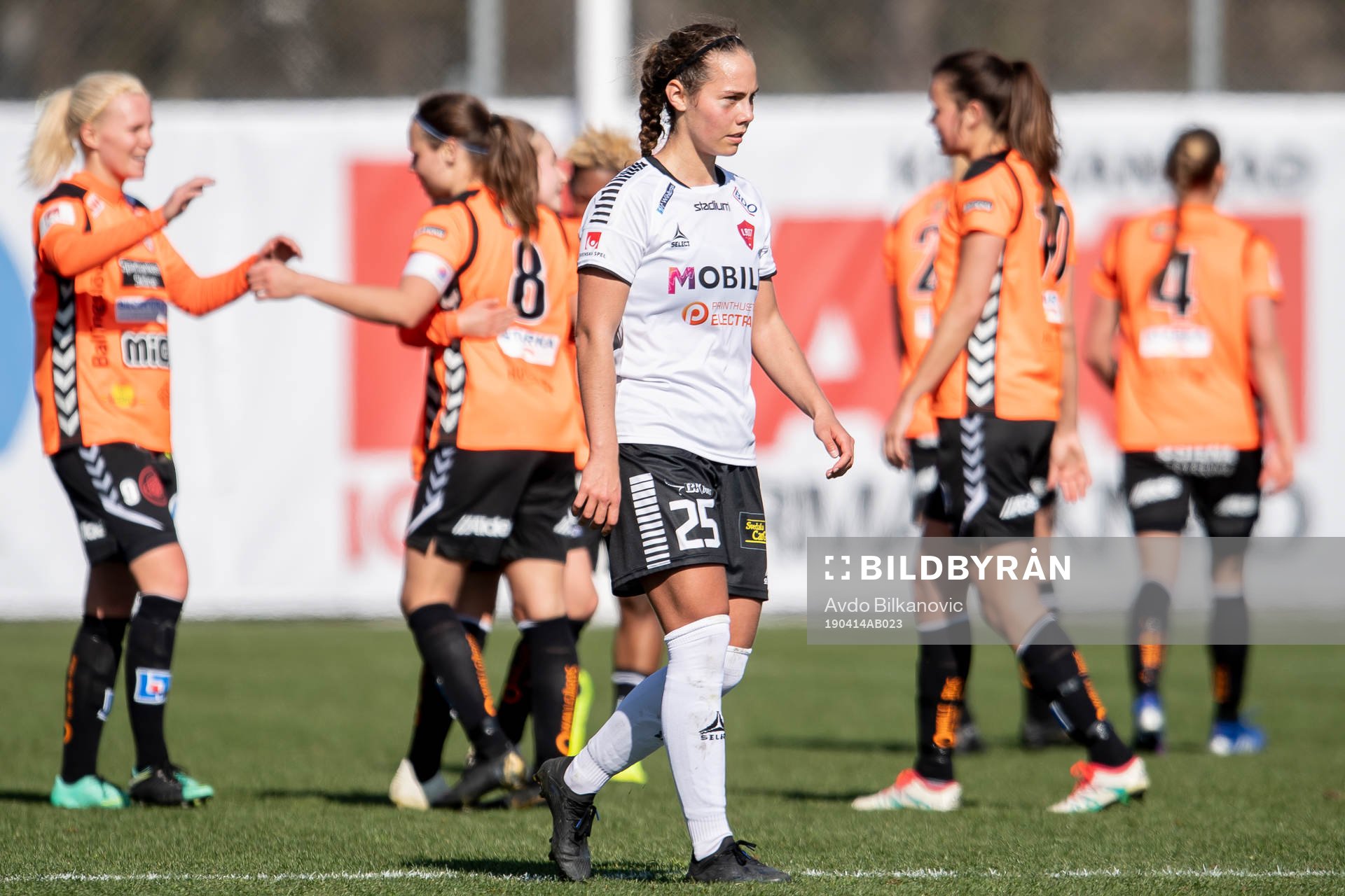 Limhamn Bunkeflos Elisa Lang Nilsson deppar medan