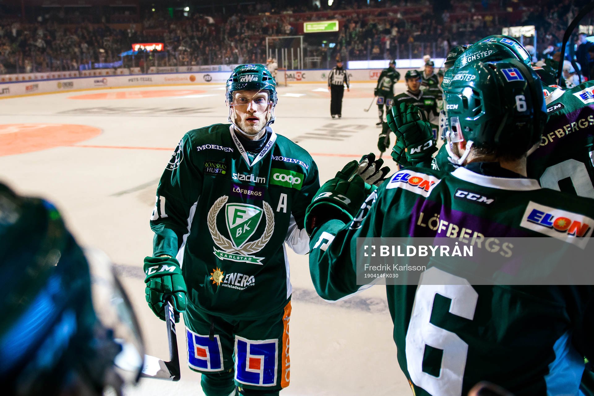 Färjestads Johan Ryno jublar