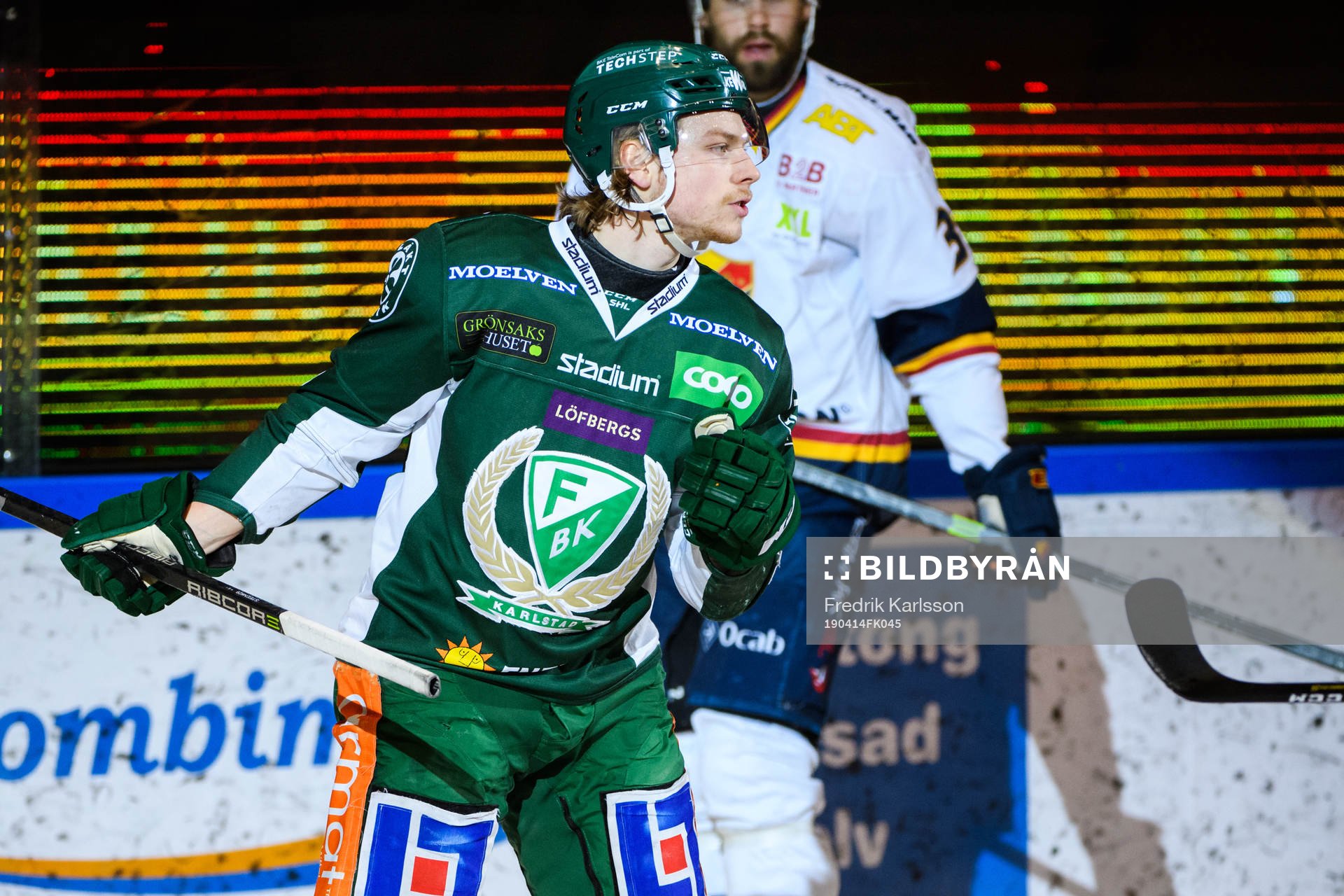 Färjestads Oskar Steen jublar