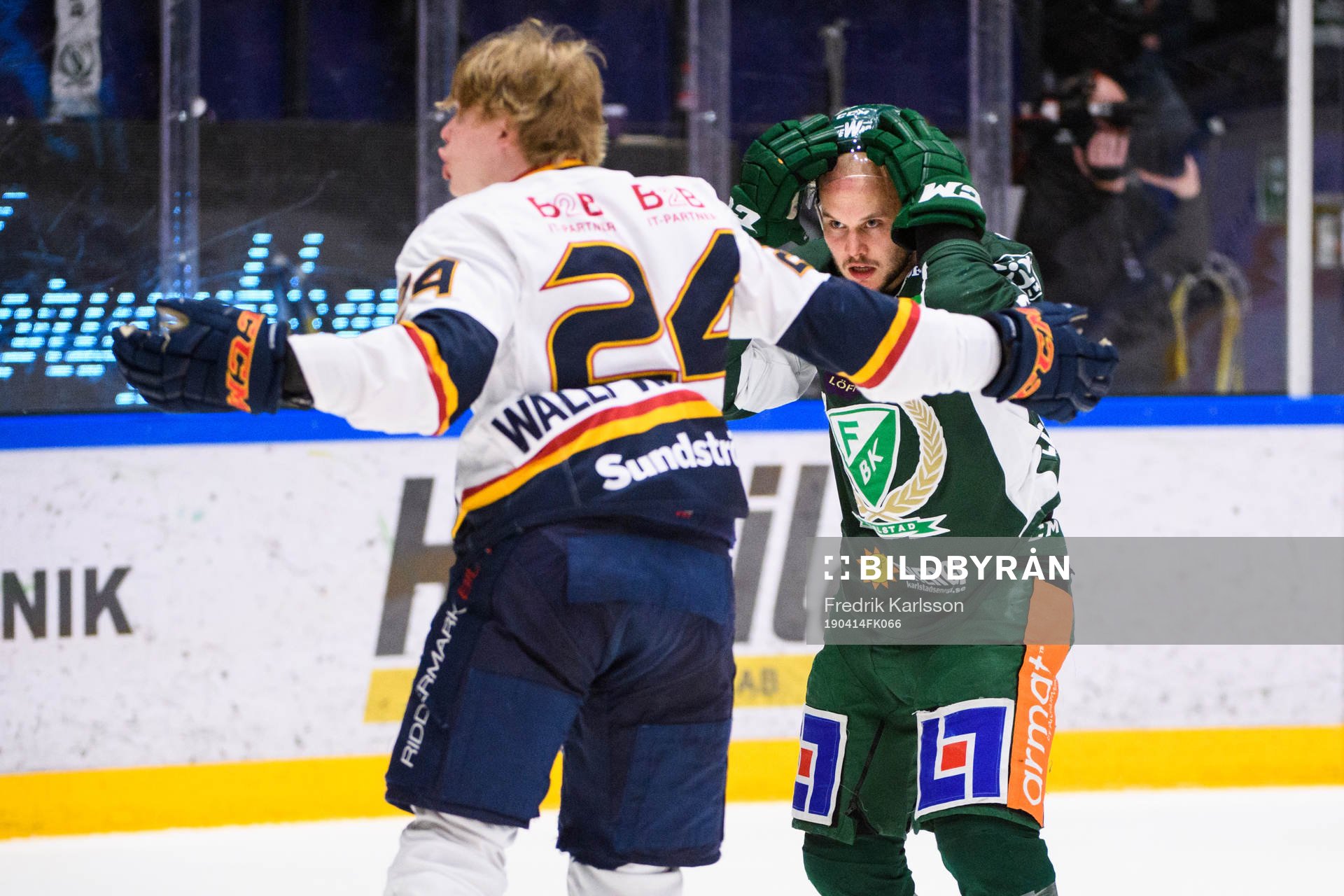 Djurgårdens Erik Walli-Walterholm i bråk med Färjestads