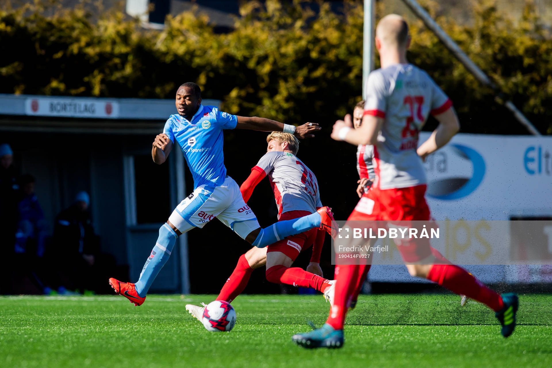 Kachi of Sandnes Ulf and Mats-Andre Kaland of Strømmen