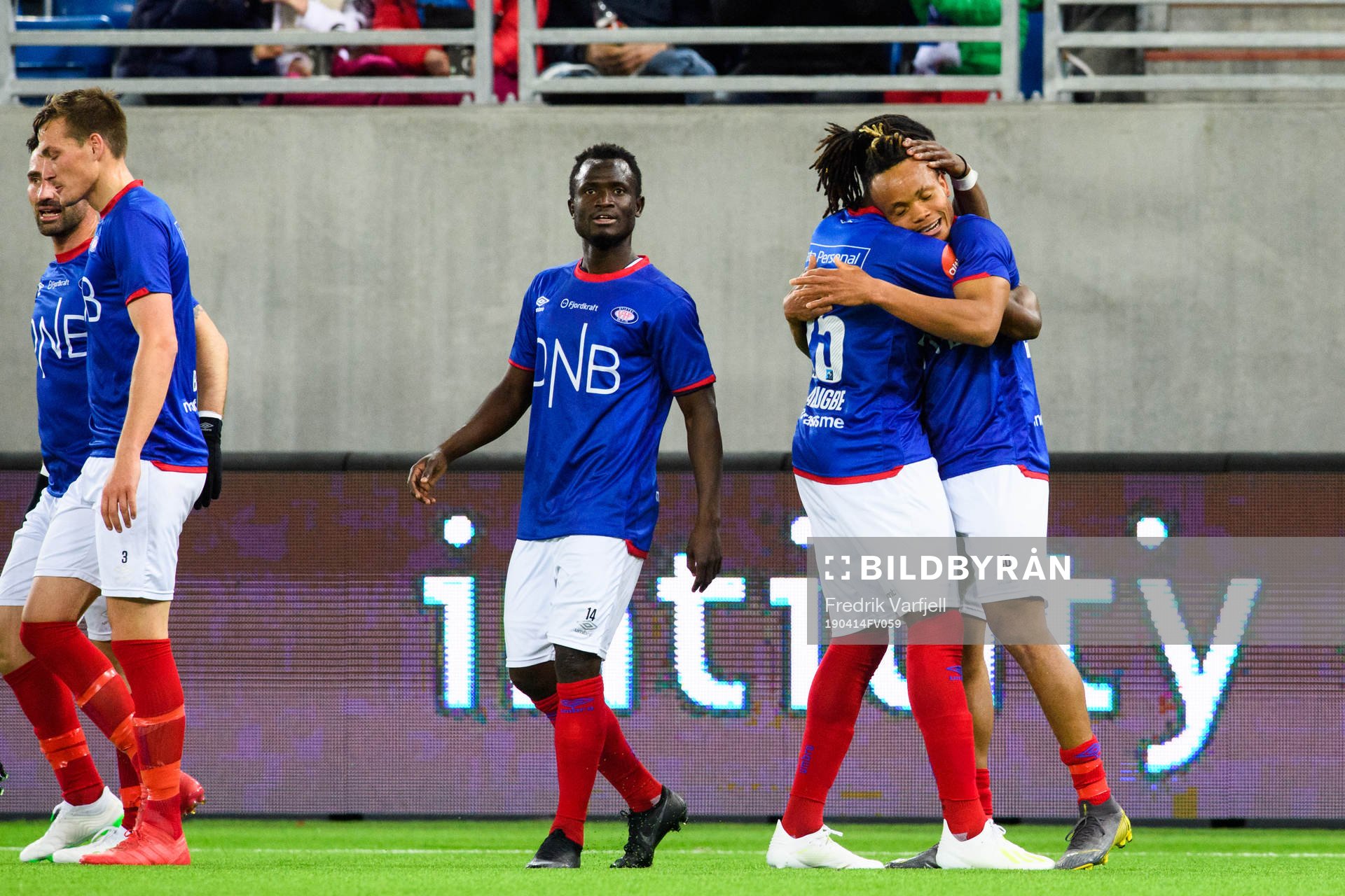 Chidera Ejuke of Vålerenga celebrates