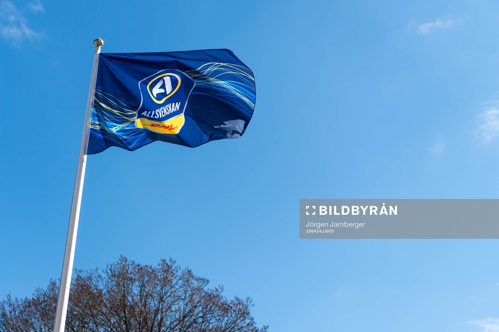 Flagga med Allsvenskans logga under fotbollsmatchen i Allsvenskan mellan Elfsborg och GIF Sundsvall den 14 april 2019 i Borås.