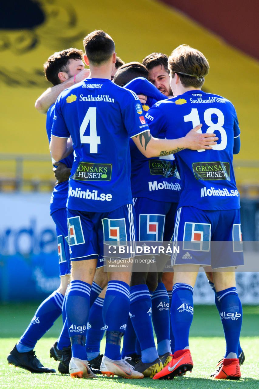 Sundsvalls spelare jublar