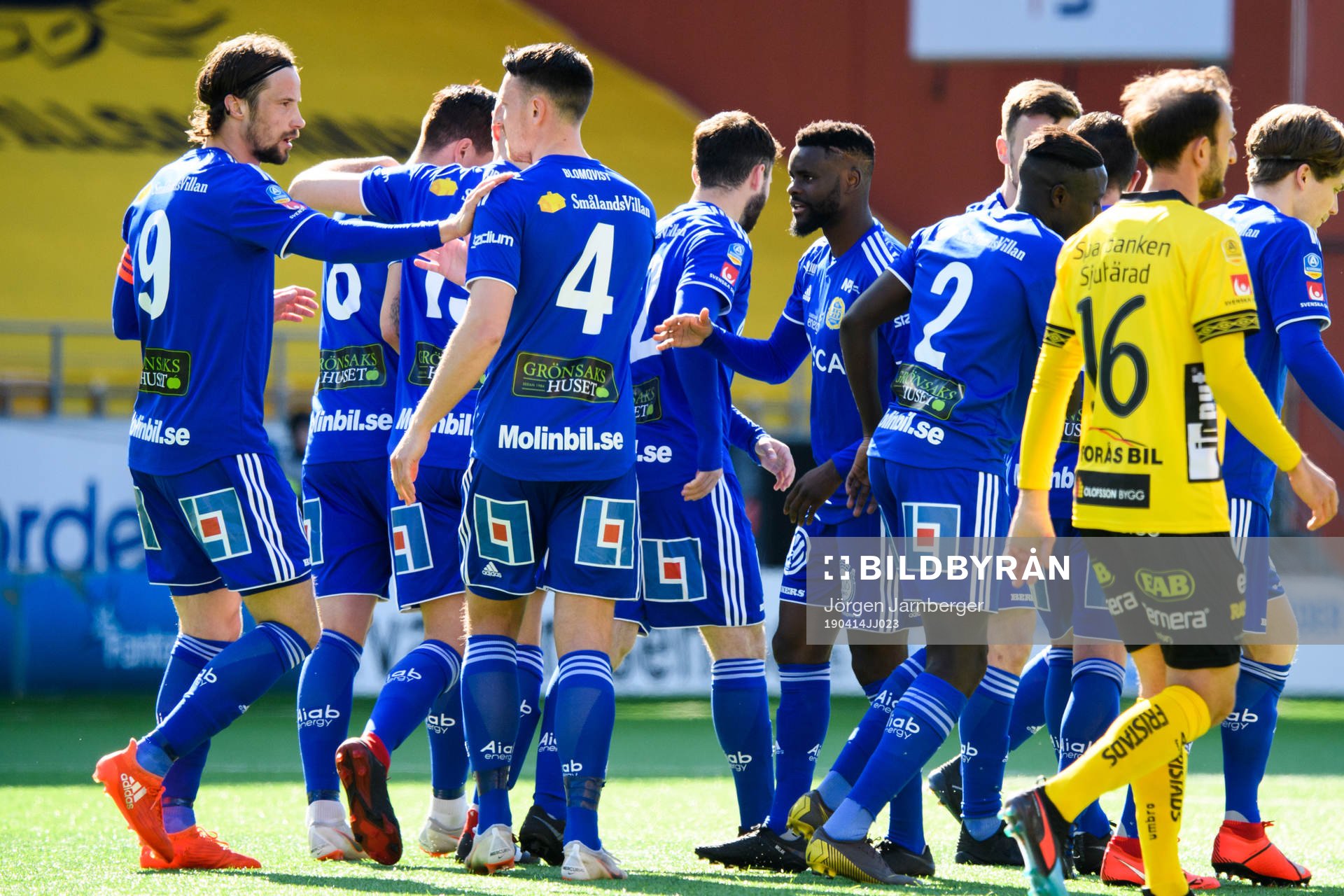 Sundsvalls spelare jublar