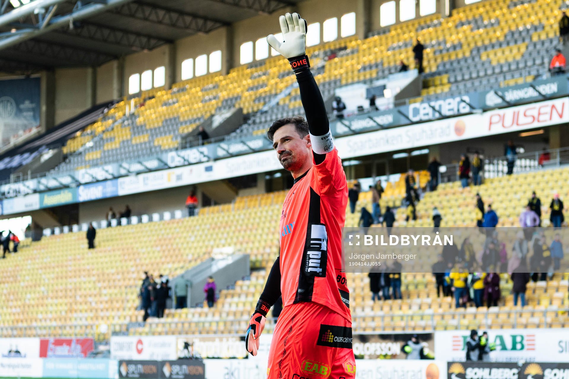 Elfsborgs målvakt Kevin Stuhr Ellegaard jublar efter fotbollsmatchen i Allsvenskan mellan Elfsborg och GIF Sundsvall den 14 april 2019 i Borås.