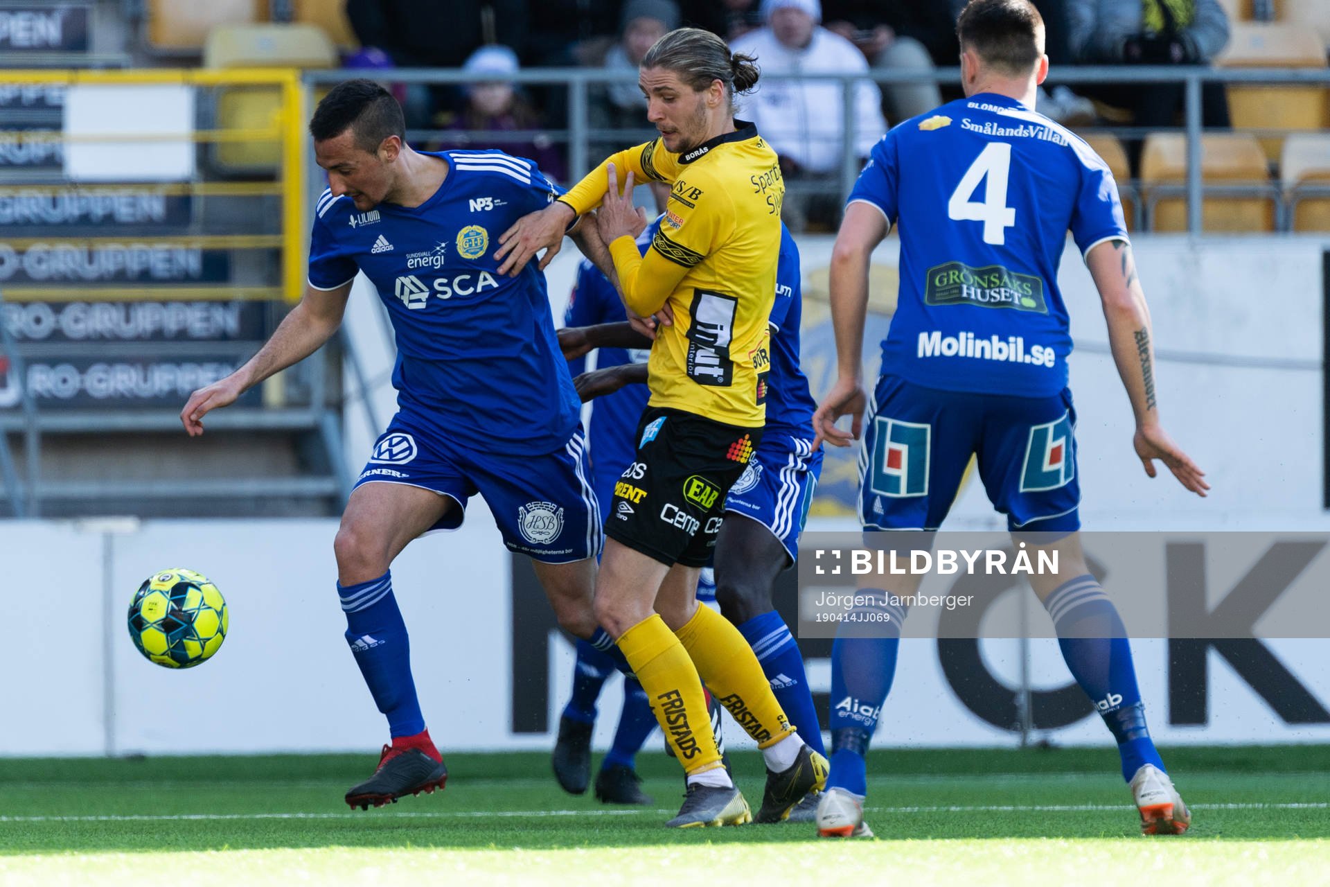 Sundsvalls Pol Moreno Sanchez och Elfsborgs Pawel Cibicki