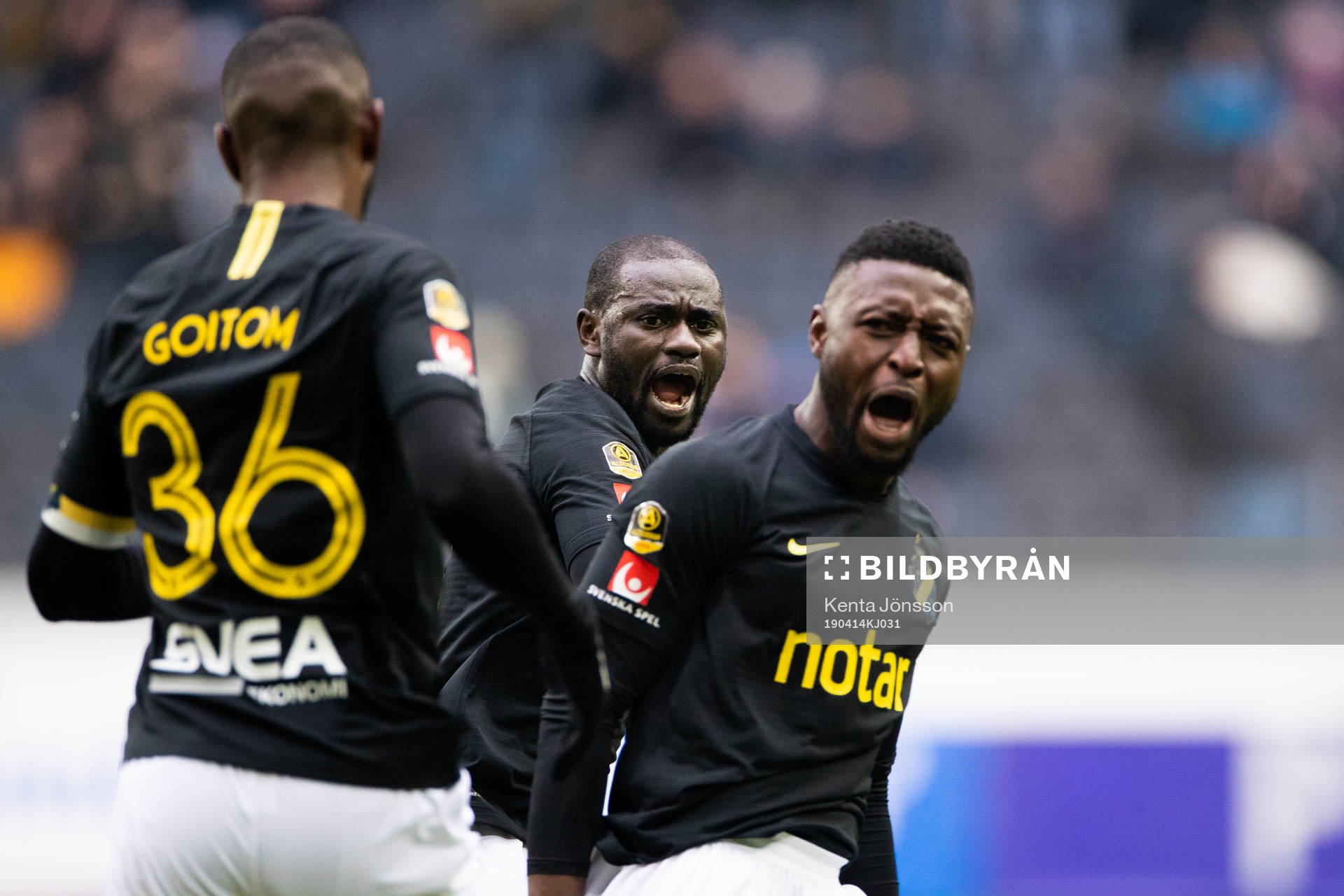 s Chinedu Ogbuke Obasi jublar