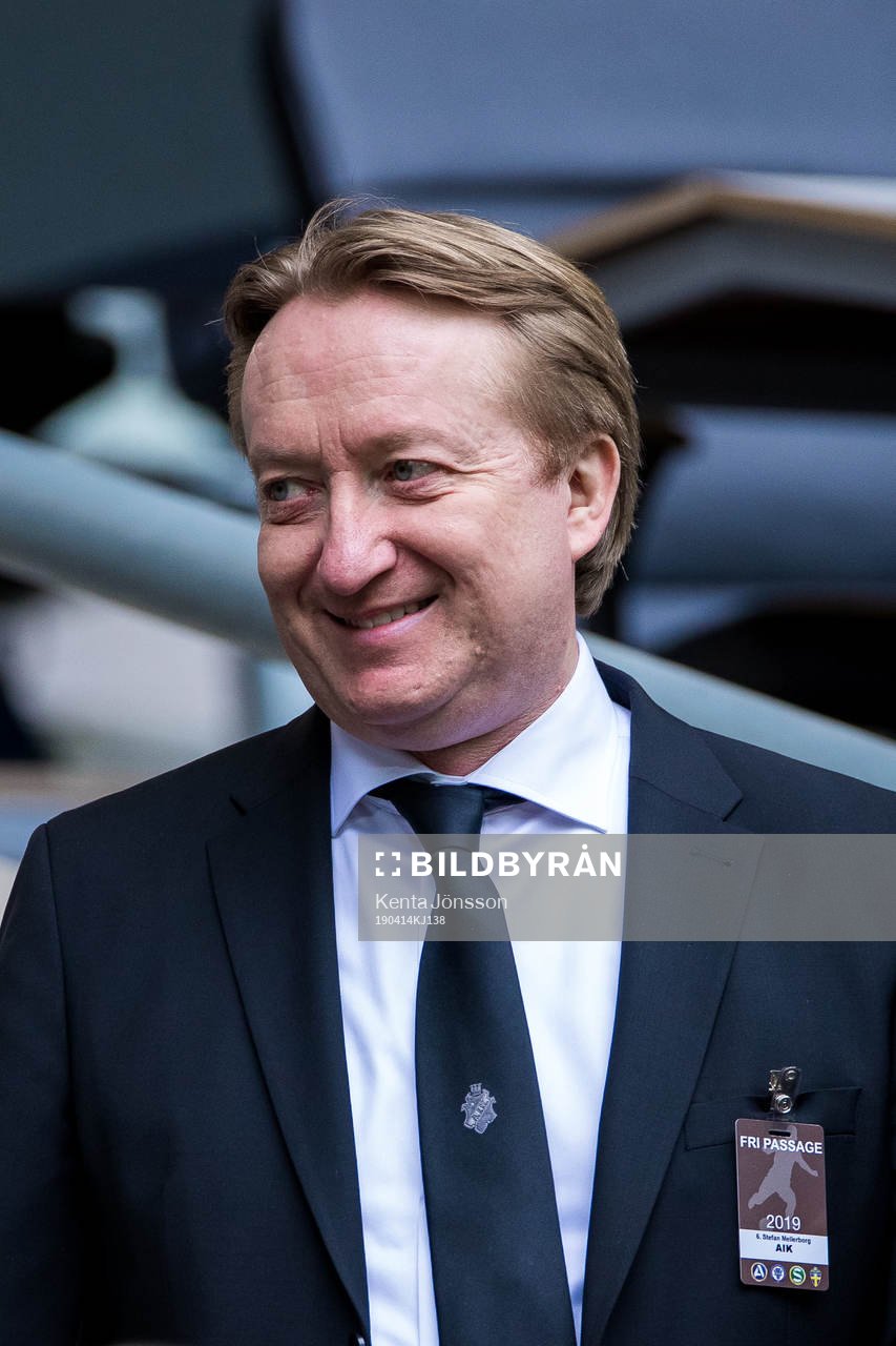 AIK:s pressansvarige Stefan Mellerborg på läktaren inför fotbollsmatchen i Allsvenskan mellan AIK och Sirius den 14 april 2019 i Stockholm. 