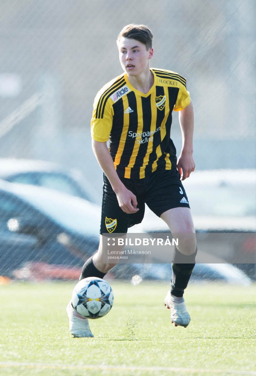 IFK Hässleholms Lucas Persson i matchen i