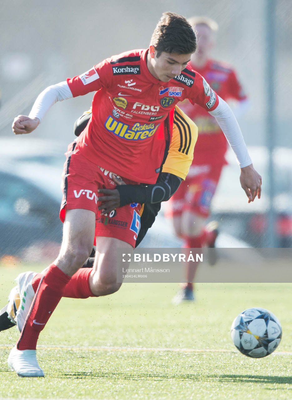 Vilket grepp han tar i matchen i juniorallsvenskan division