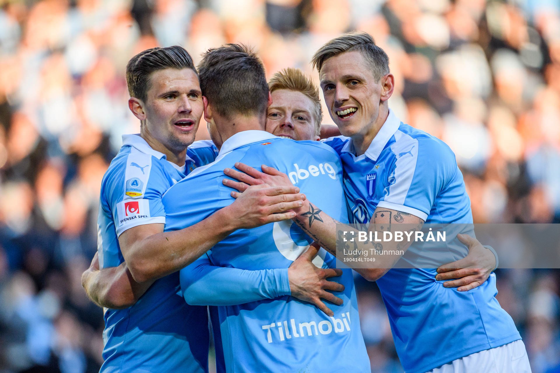 Malmö FFs Markus Rosenberg kramas om av Marcus Antonsson,