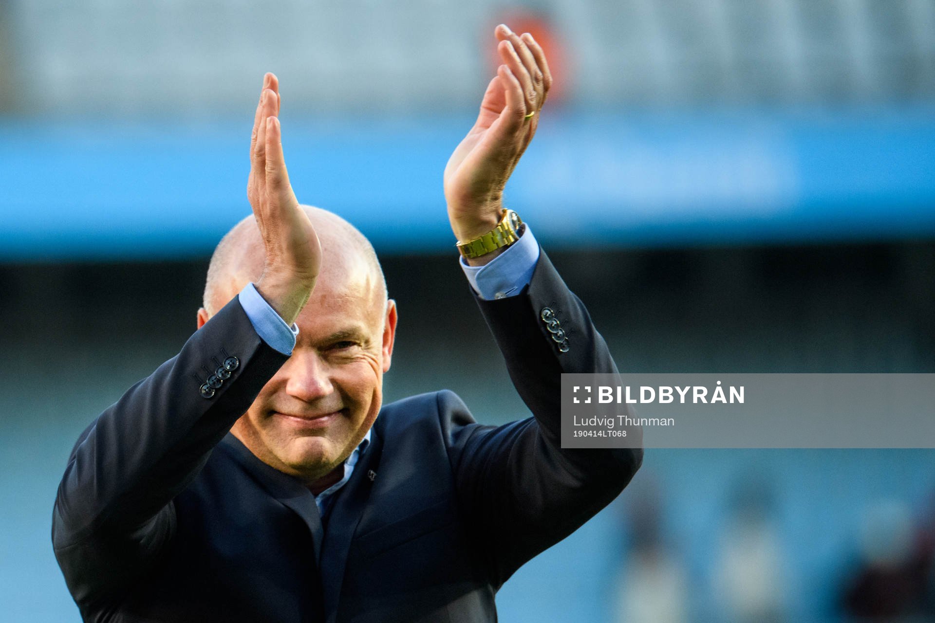 Malmö FFs tränare Uwe Rösler tackar publiken
