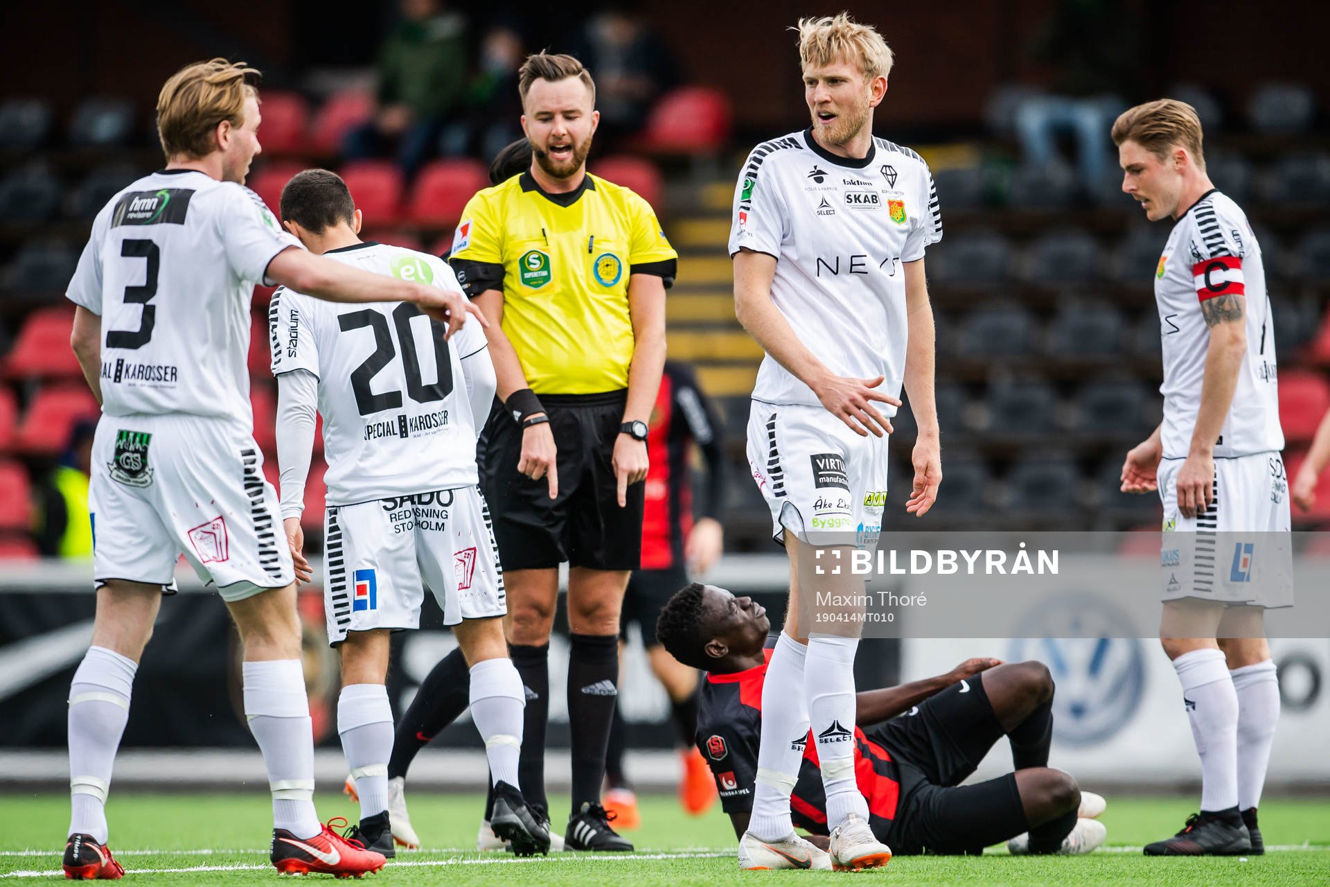 Brommapojkarnas Eric Johana Omondi har ont