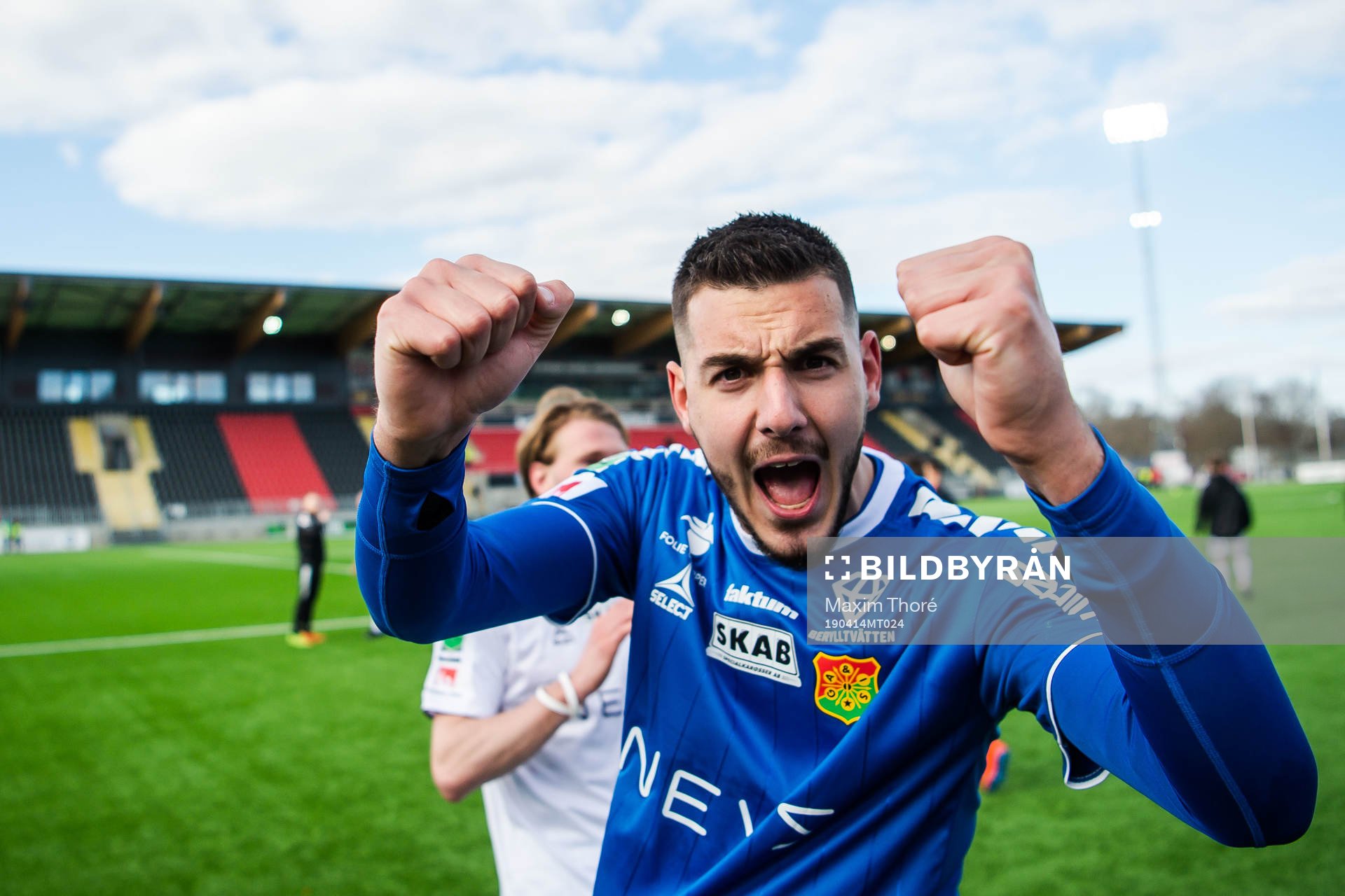 GAIS målvakt Marko Johansson jublar