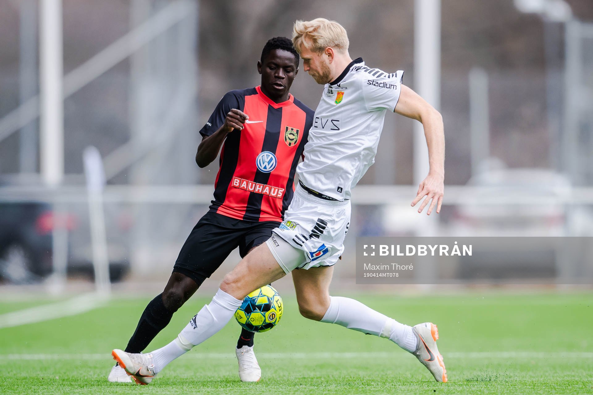 Brommapojkarnas Eric Johana Omondi och GAIS Carl Elfgren