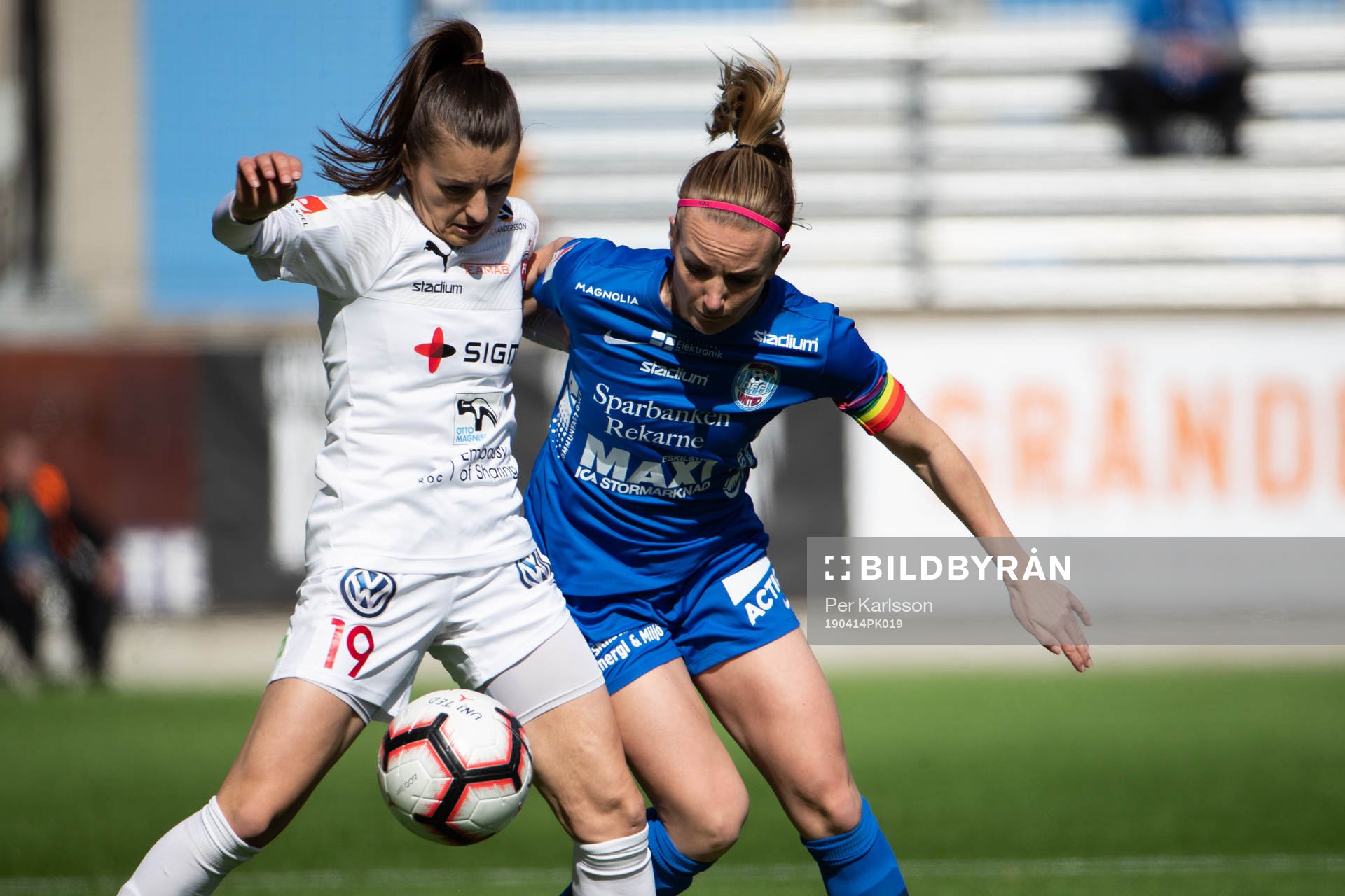 Rosengårds Iva Landeka och Eskilstunas Petra Johansson