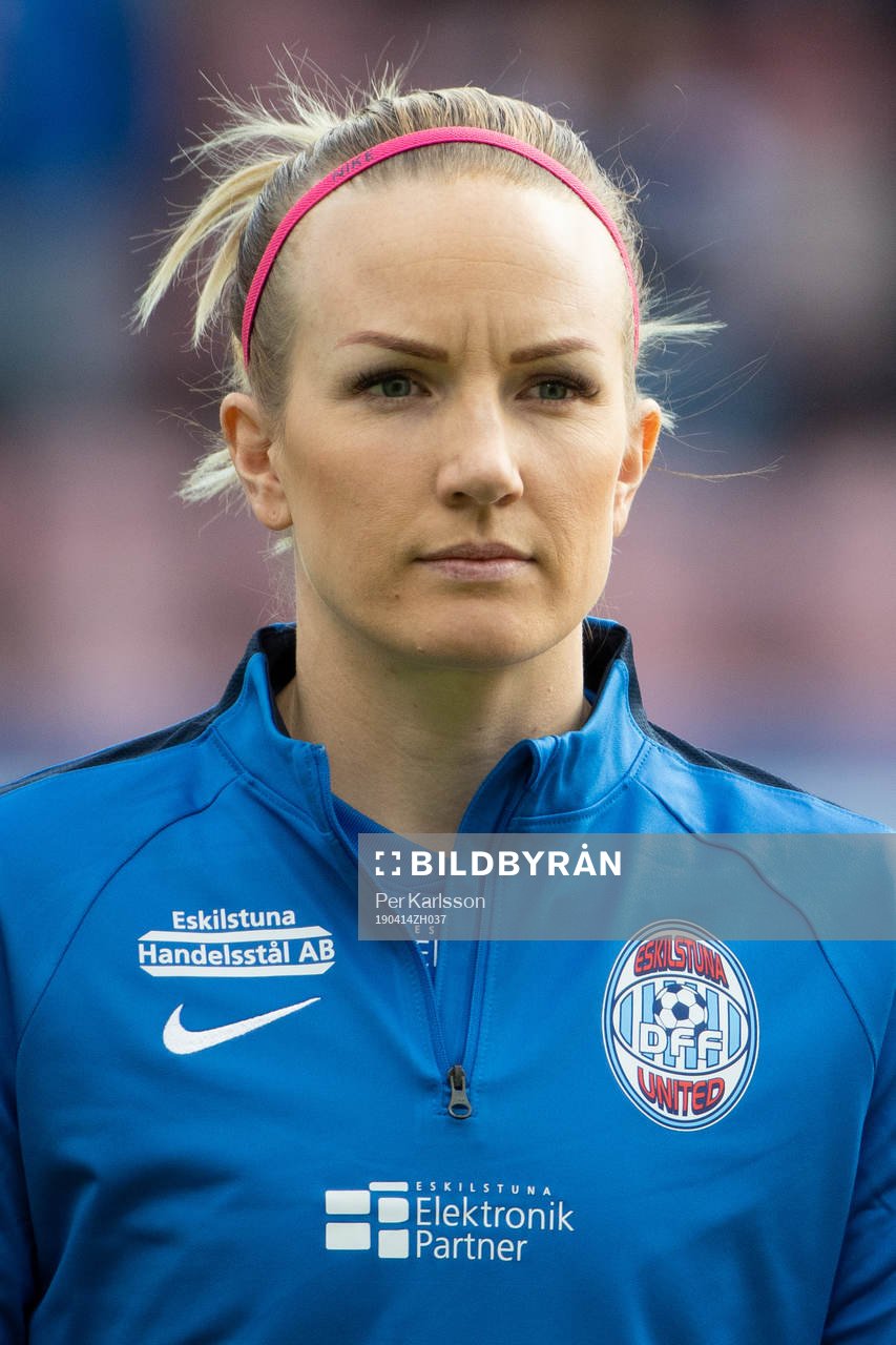 Eskilstunas Petra Johansson under fotbollsmatchen i damallsvenskan mellan Eskilstuna United och Rosengård den 14 april 2019 i Eskilstuna.