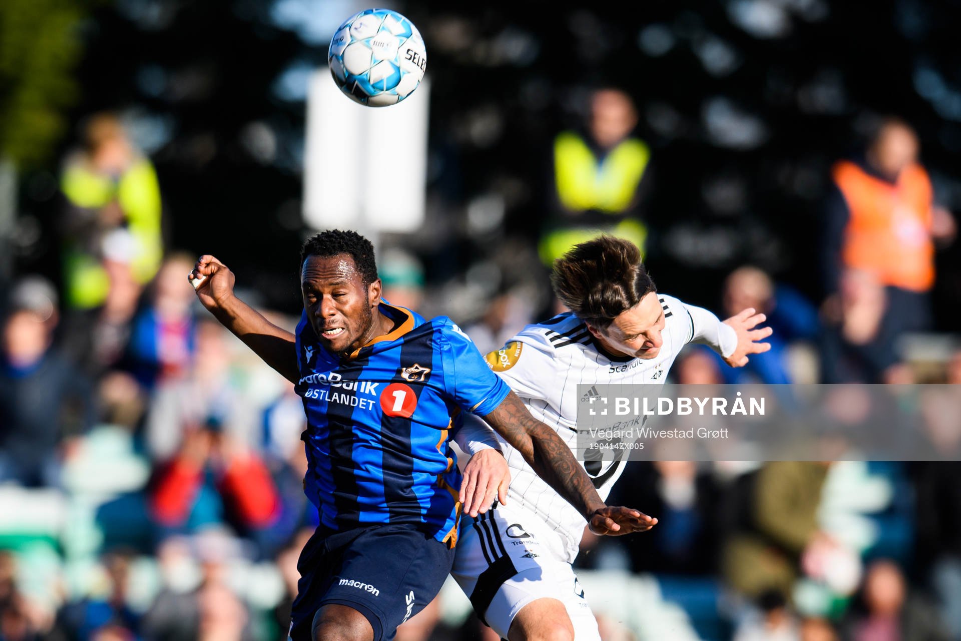 Franck Boli of Stabæk and Mike Jensen of Rosenborg