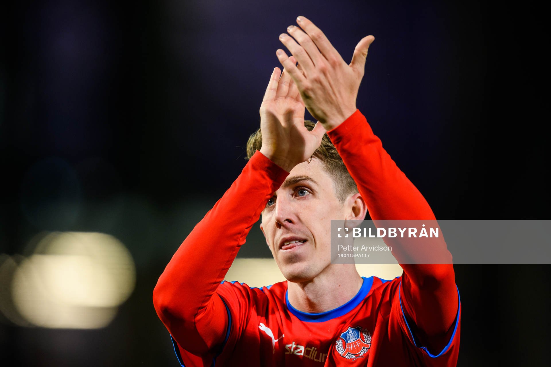 Helsingborgs Adam Eriksson tackar publiken