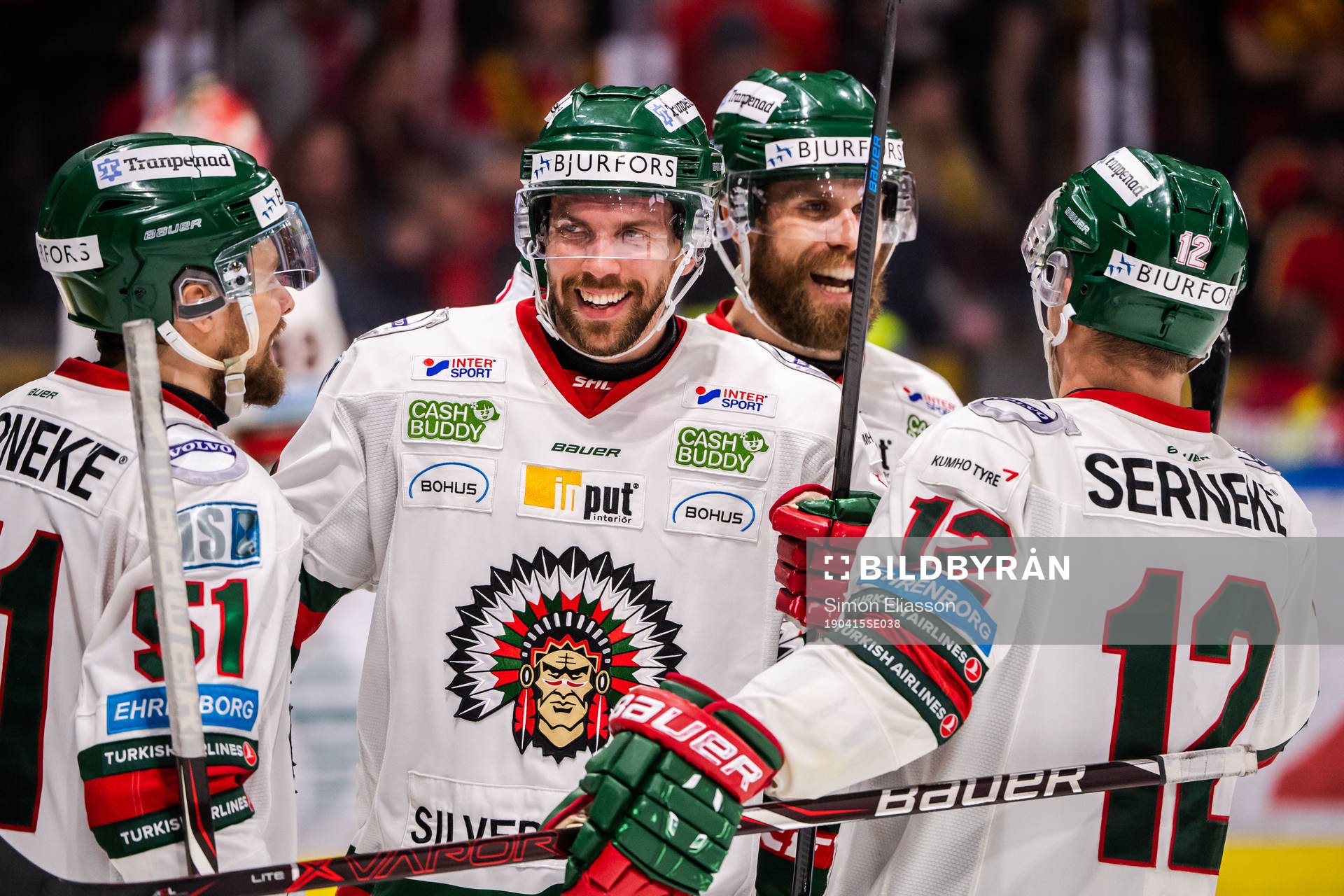 Frölundas Filip Westerlund jublar med lagkamrater