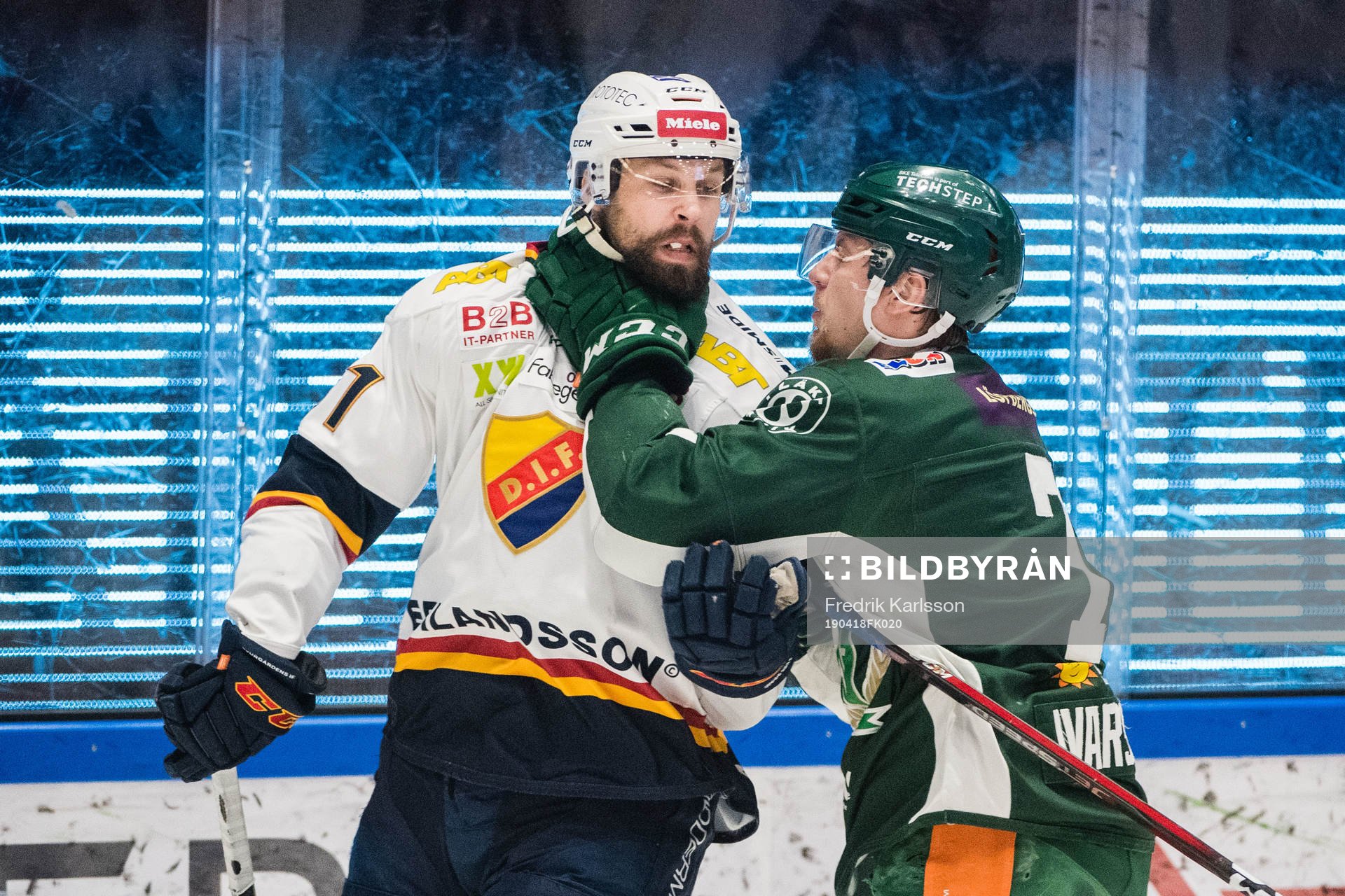 Djurgårdens Dick Axelsson  och Färjestads Johan Ivarsson