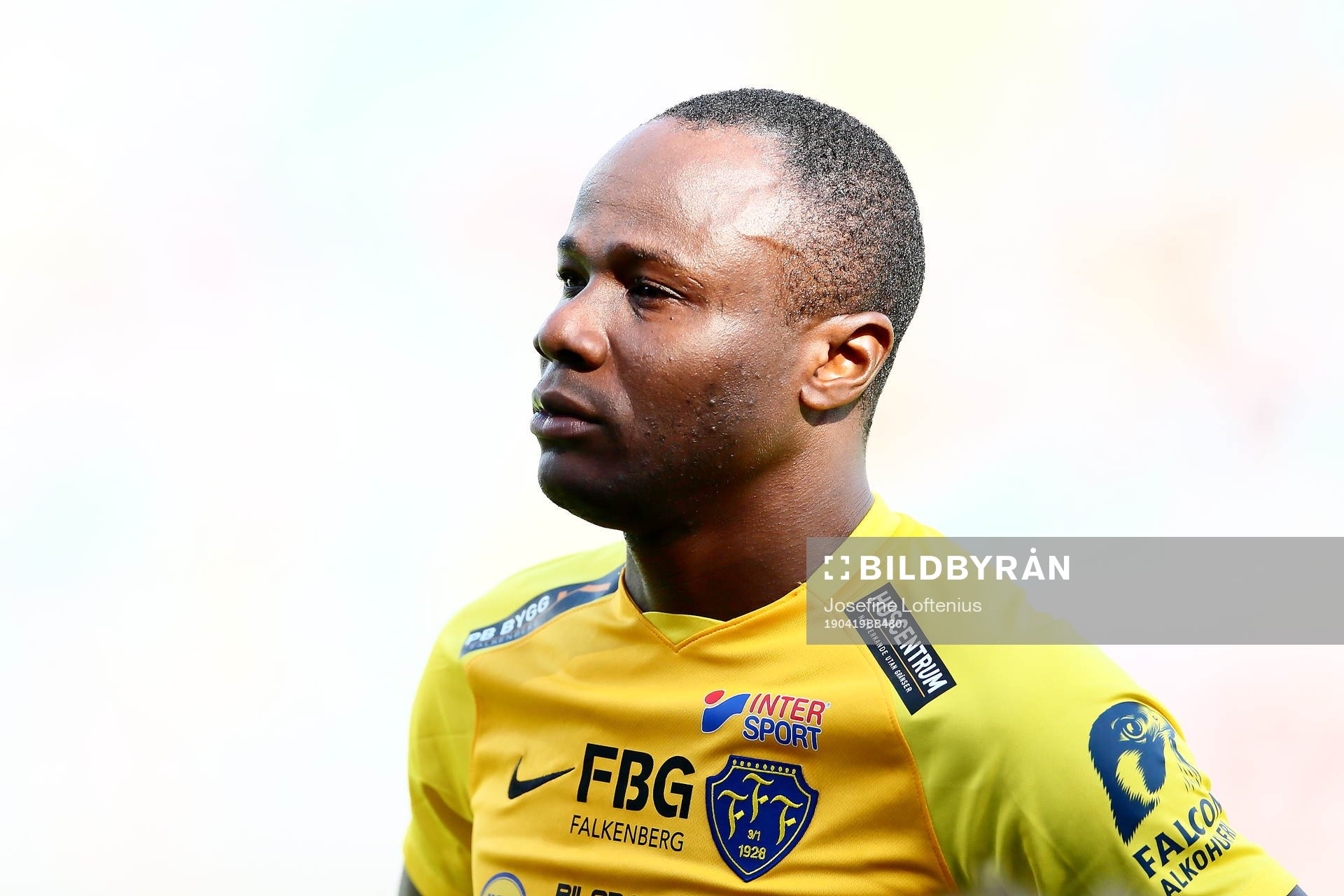 Falkenbergs Nsima Peter innan fotbollsmatchen i Allsvenskan